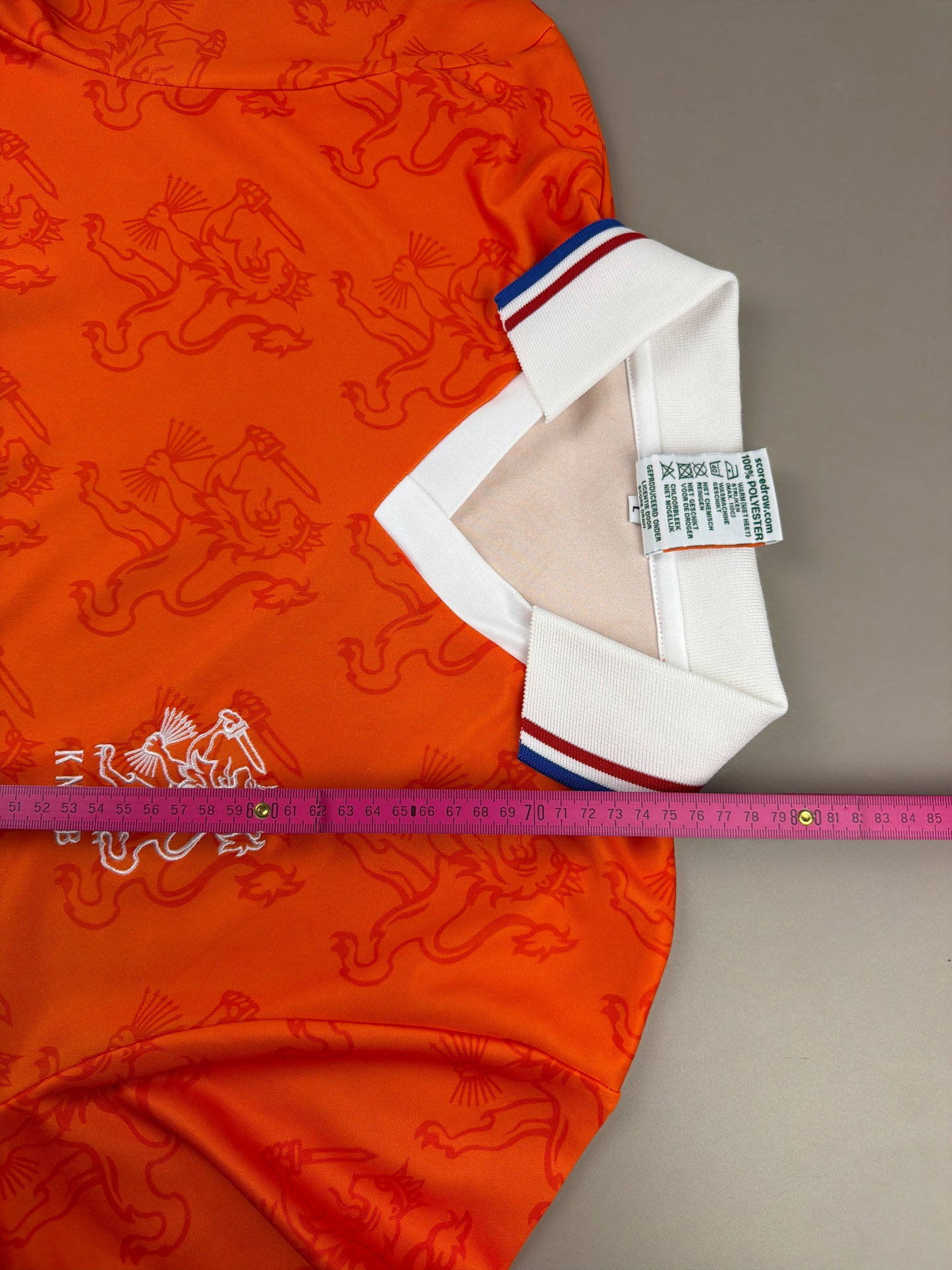 Score Draw KNVB Netherlands Retro Jersey - Vibrant Orange / Blokecore Aesthetic
