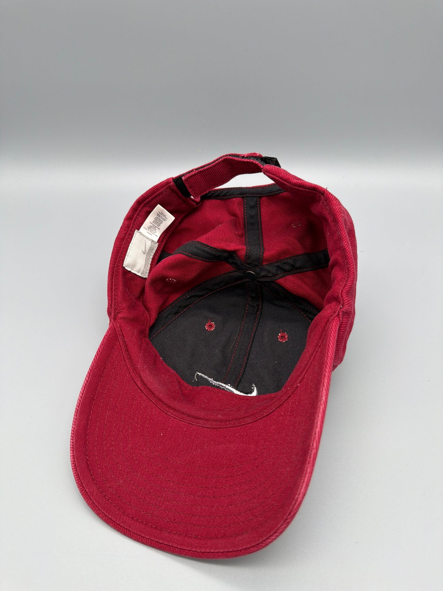 Nike Y2K Vintage Mini Swoosh Cap - Burgundy / Red