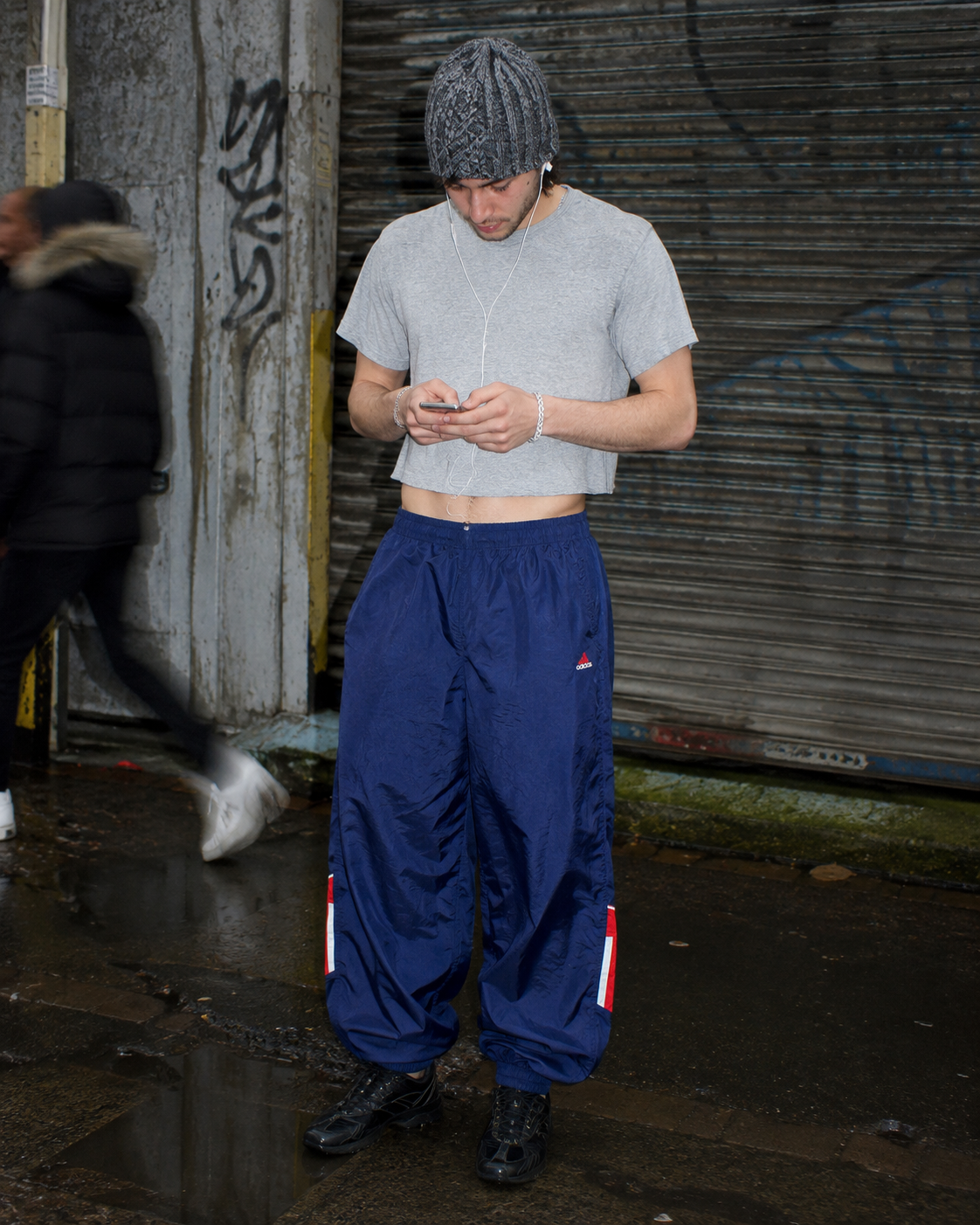 Vintage Adidas 00s Baggy Nylon Trackpants – Dark Navy / Red-White Stripes
