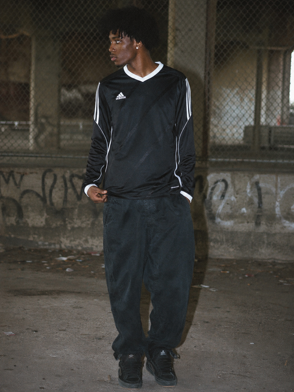 Adidas 3-Stripes V-Neck Longsleeve Trikot - Black & White Blokecore