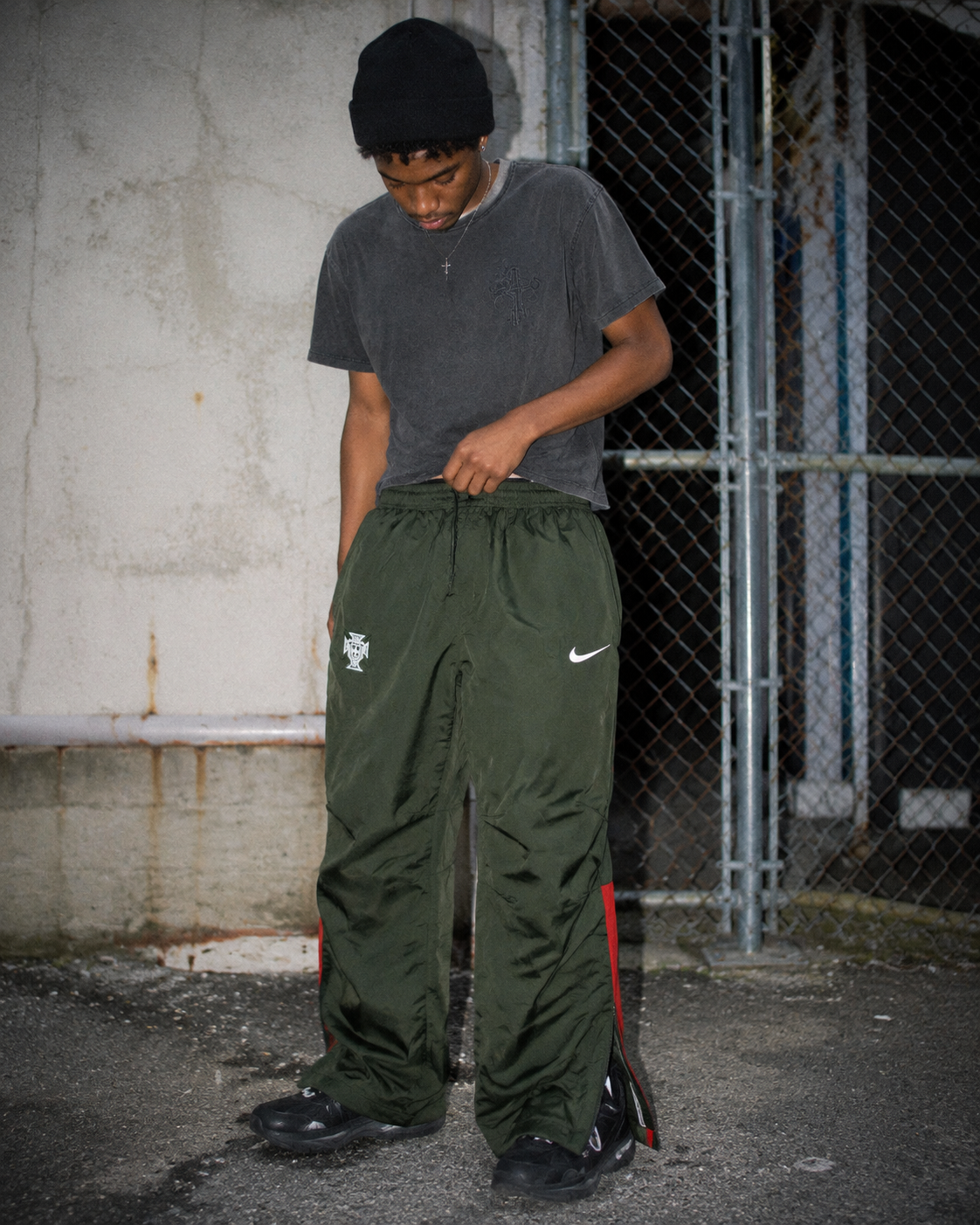 Nike Portugal Vintage Nationalteam Dri-FIT Trackpants - Olive / Red