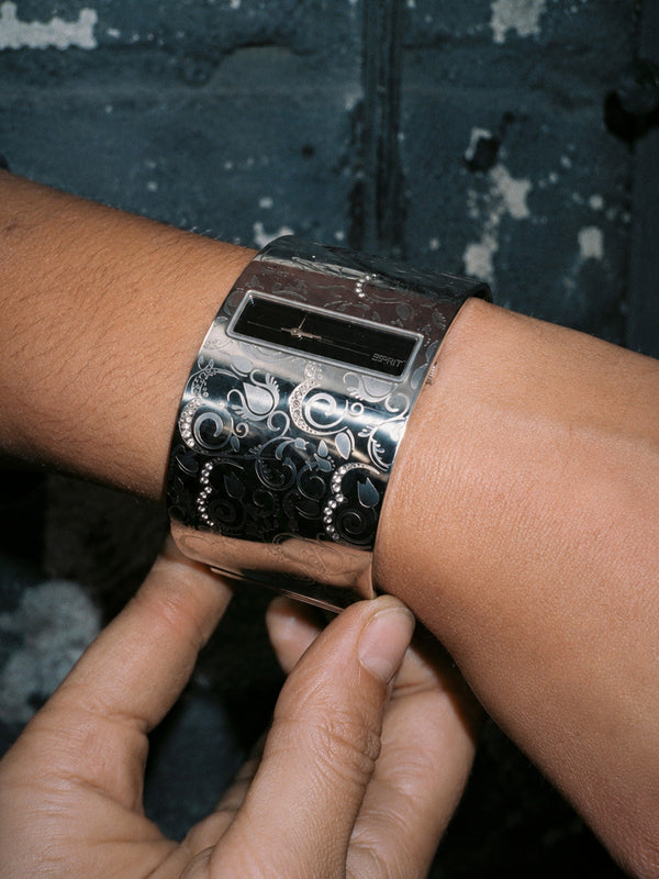 Esprit Cyber Y2K Floral Engraved Bangle Watch – Silver & Black Metallic