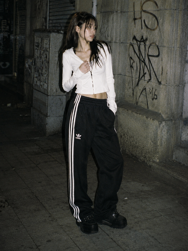 Adidas Y2K 3-Stripes Baggy Trackpants - Black & White