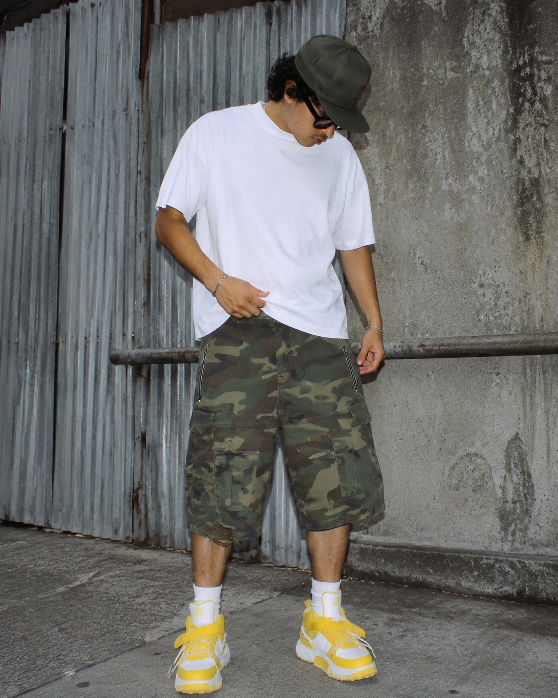 Trekking Basics Tactical Utility Multi-Pocket Cargo Shorts – Woodland Camo