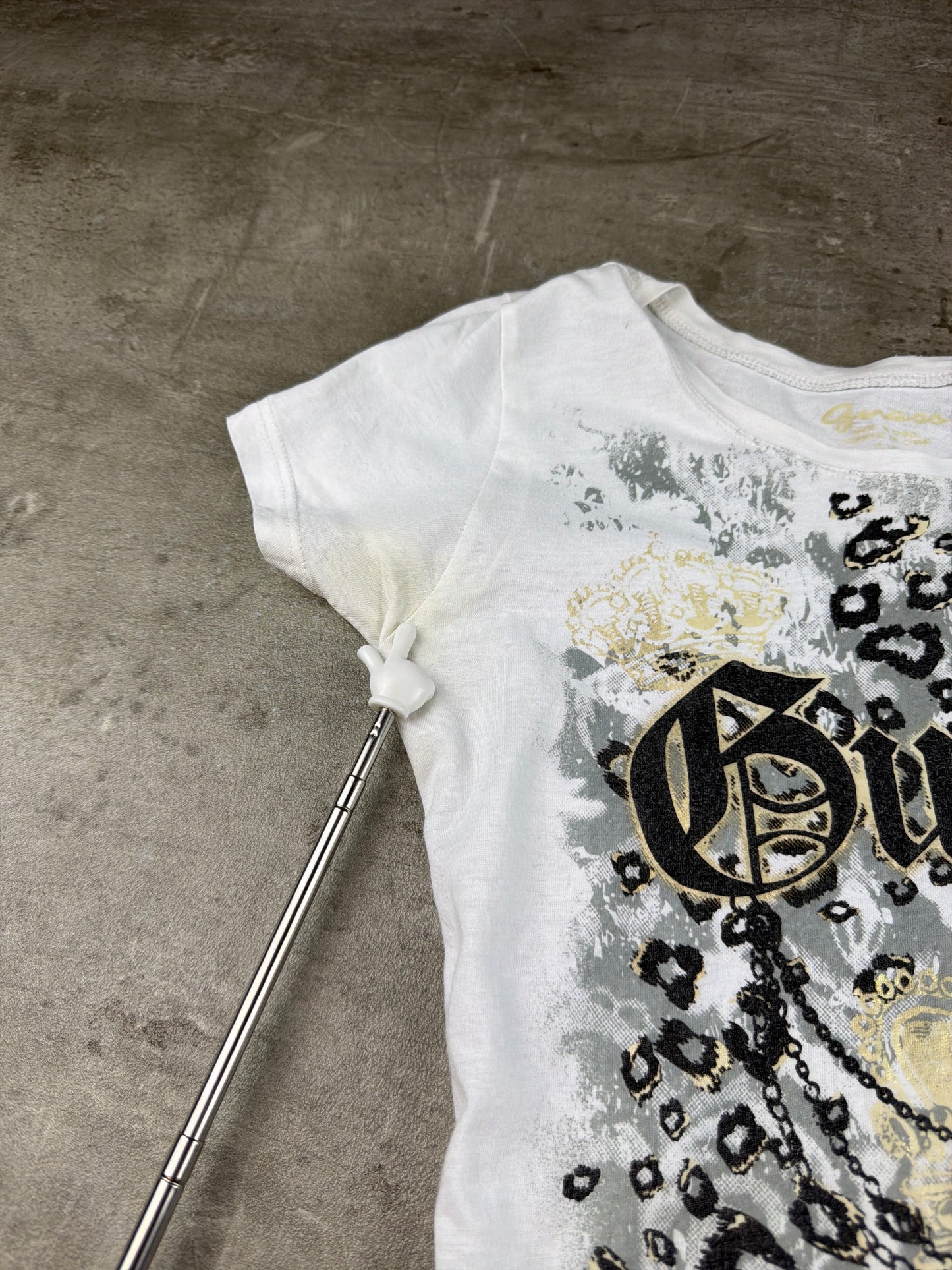Guess Y2K Leopard Print Graphic Tee - White / Gold