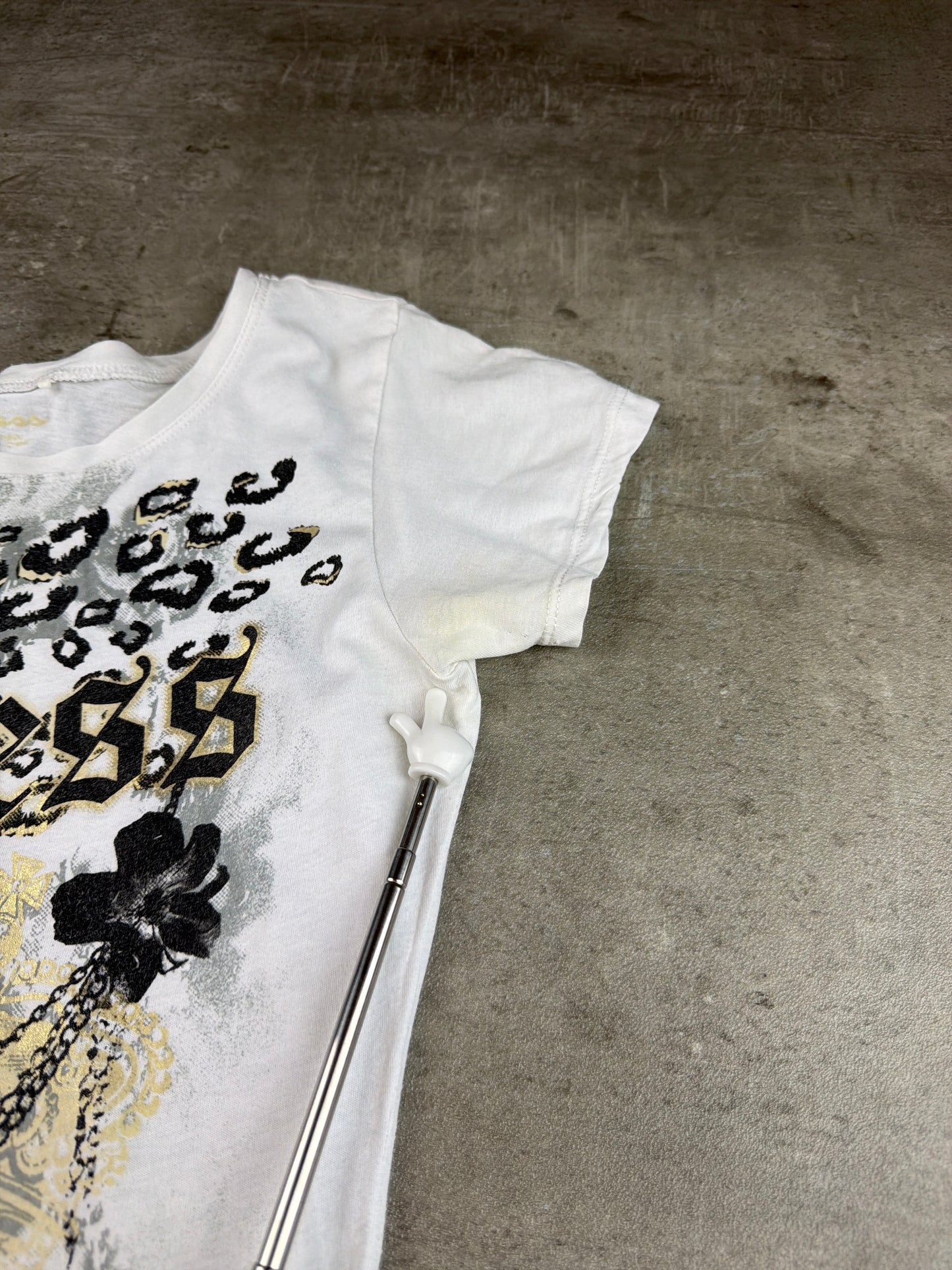 Guess Y2K Leopard Print Graphic Tee - White / Gold