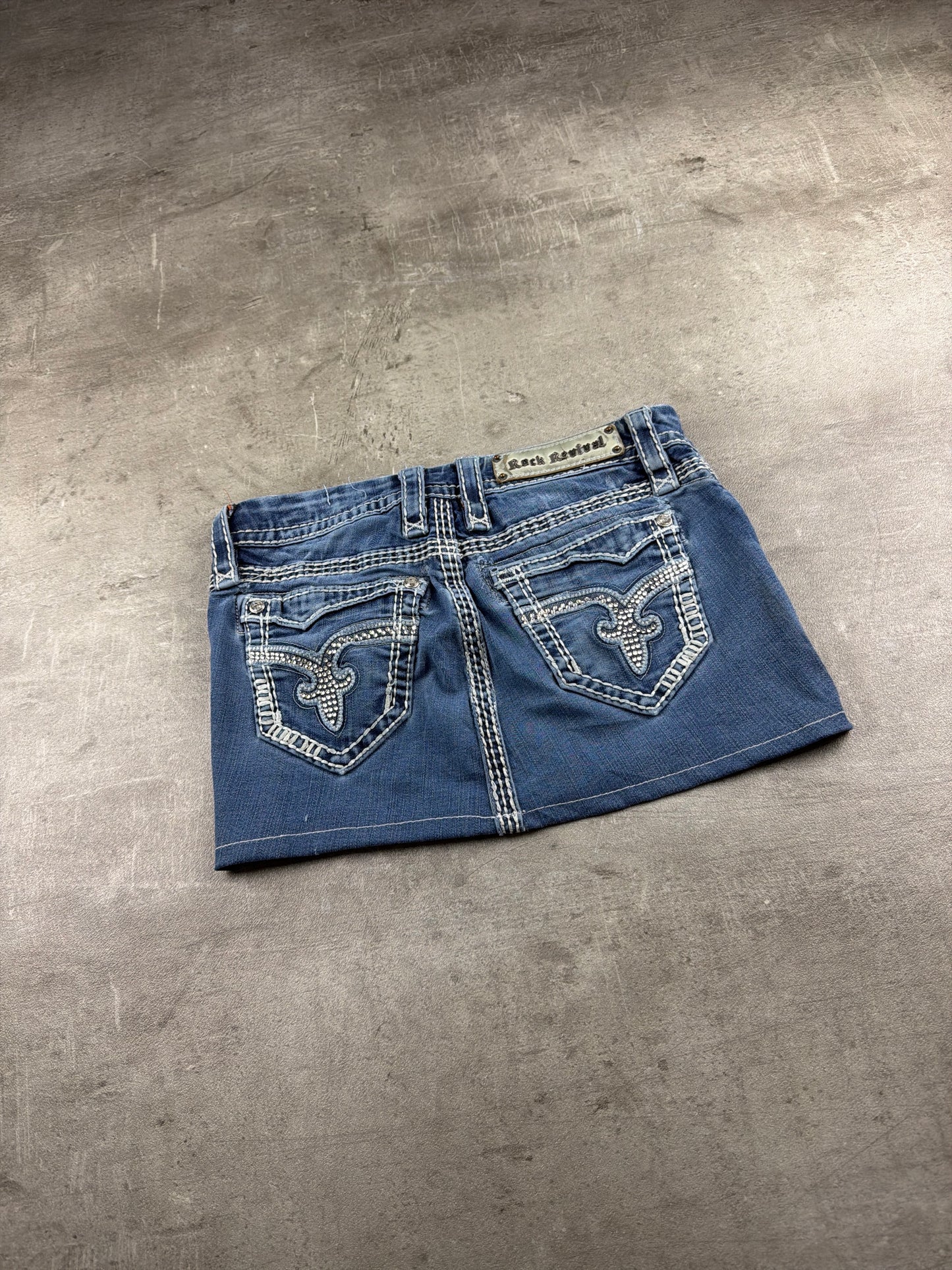 Rock Revival Embellished Rhinestone Low-Waist Denim Mini Skirt – Medium Wash