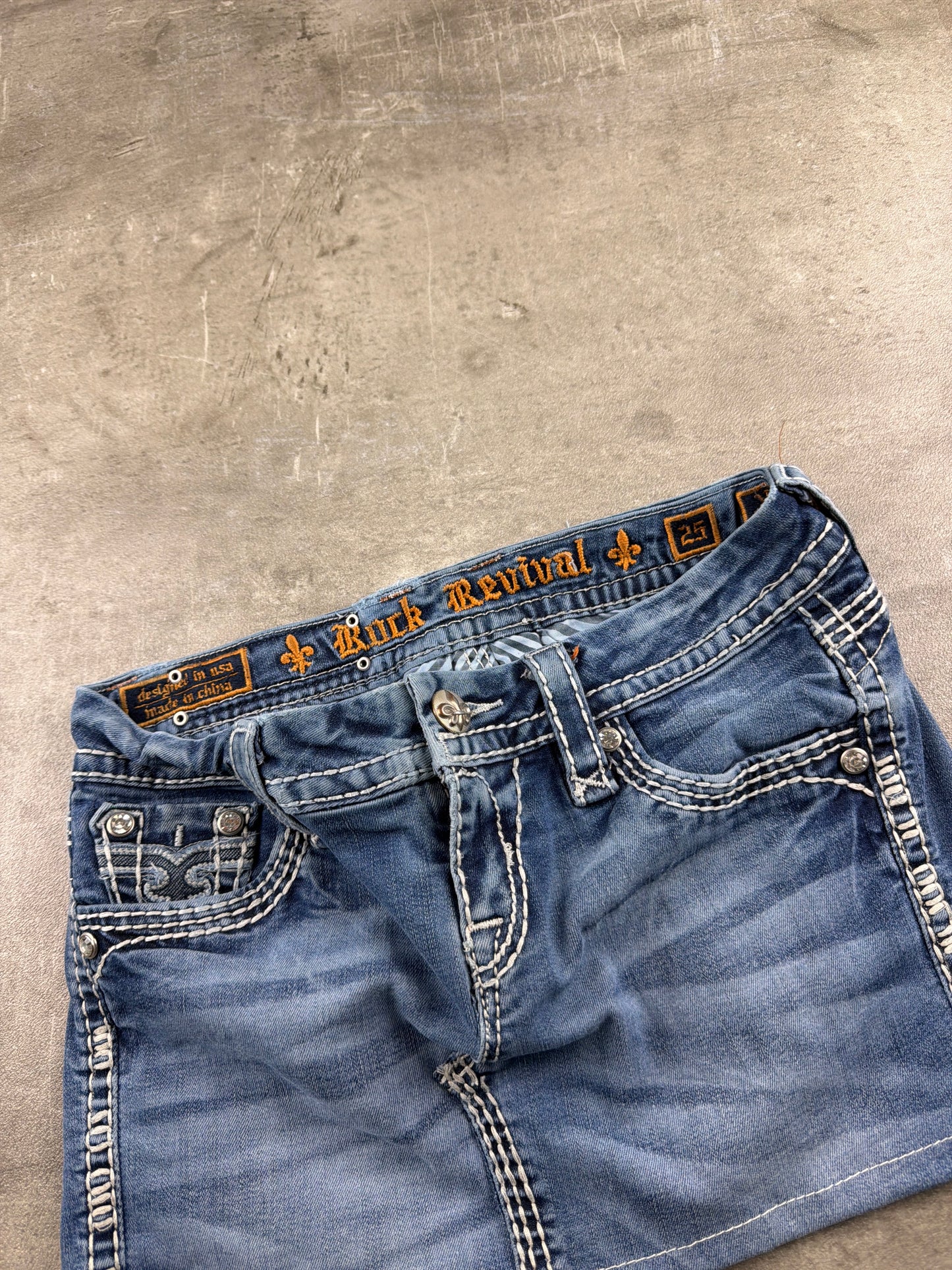 Rock Revival Embellished Rhinestone Low-Waist Denim Mini Skirt – Medium Wash