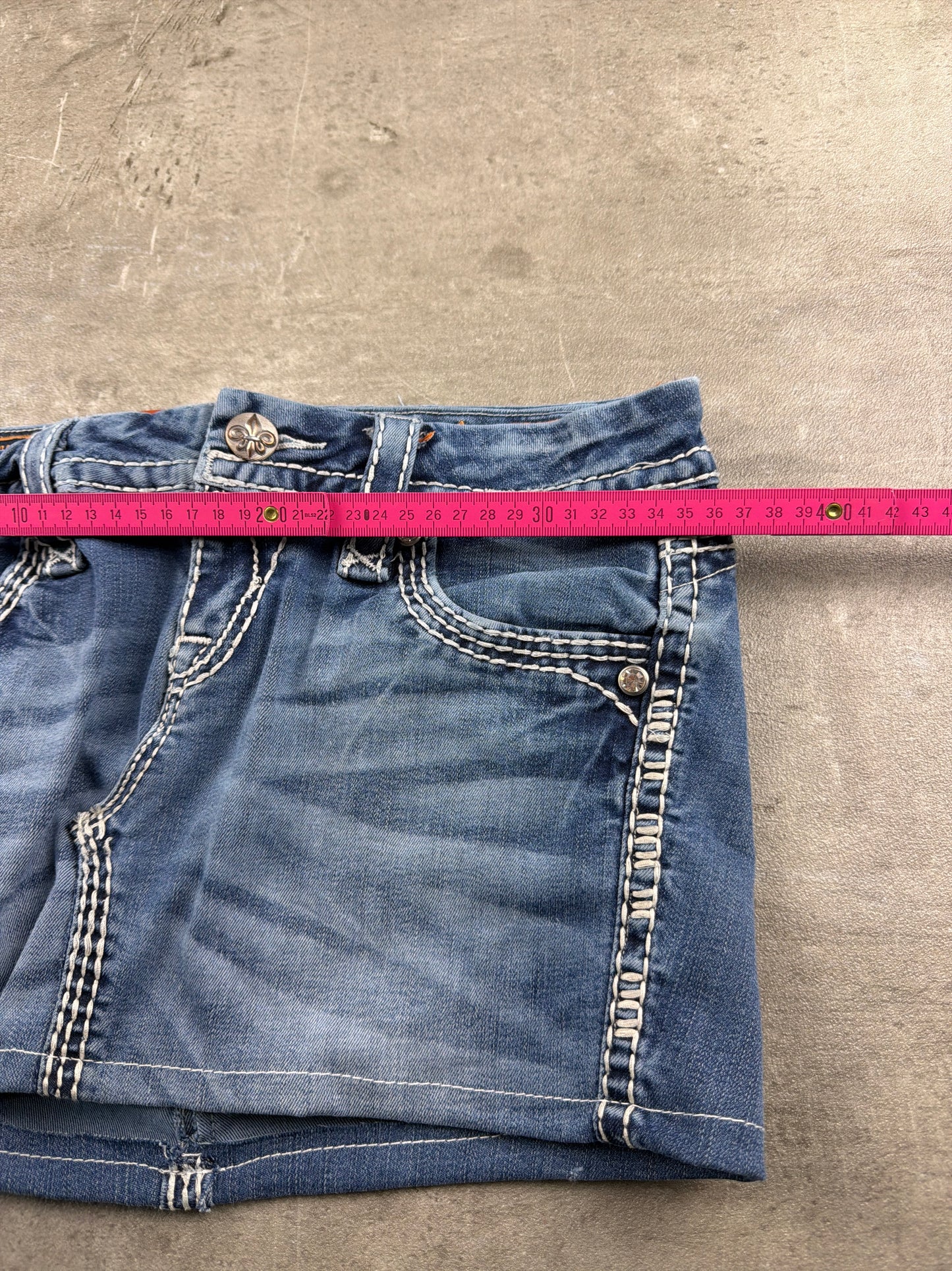 Rock Revival Embellished Rhinestone Low-Waist Denim Mini Skirt – Medium Wash
