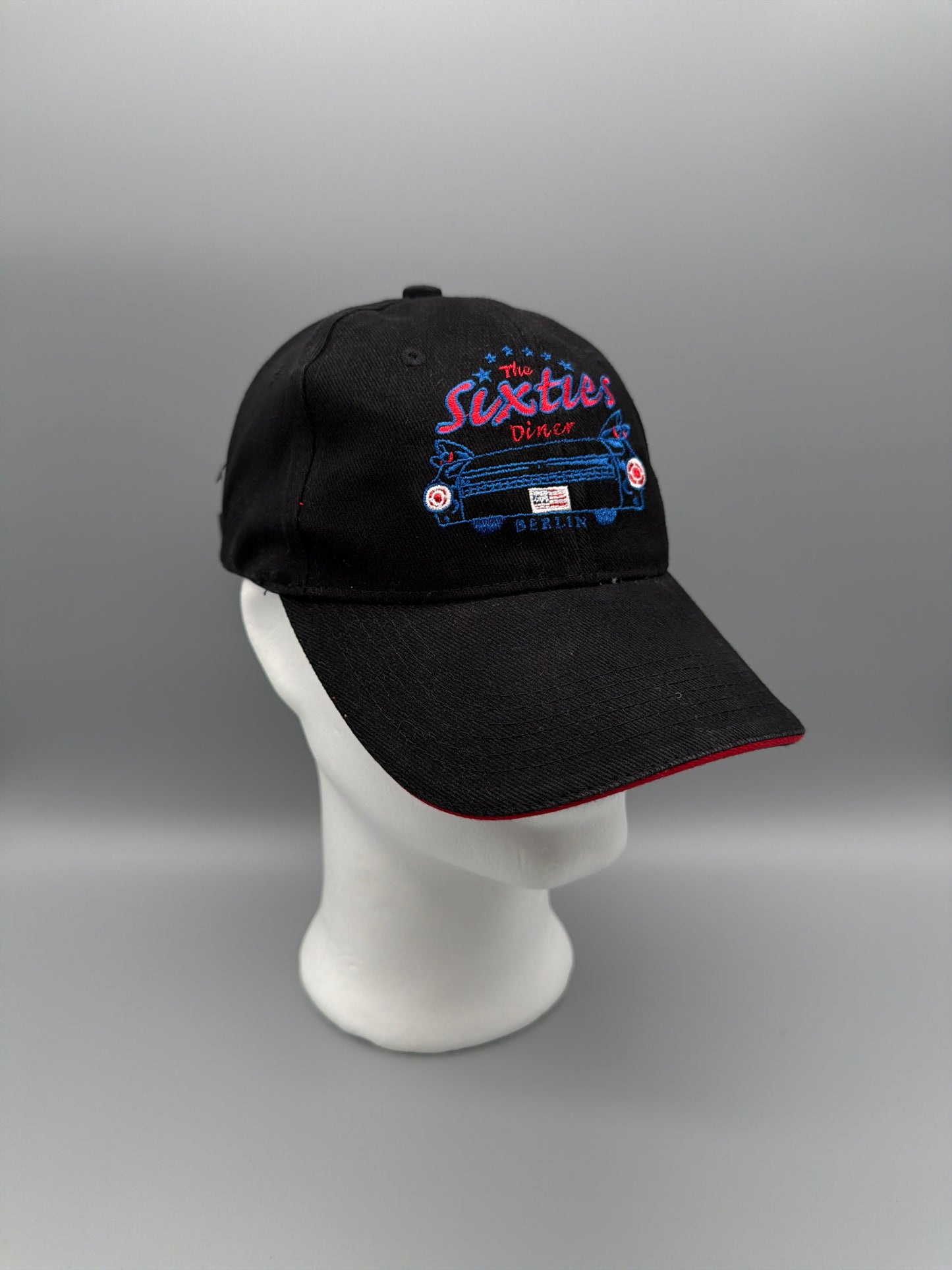 "The Sixties Diner Berlin" Embroidered Graphic Cap - Black / Red