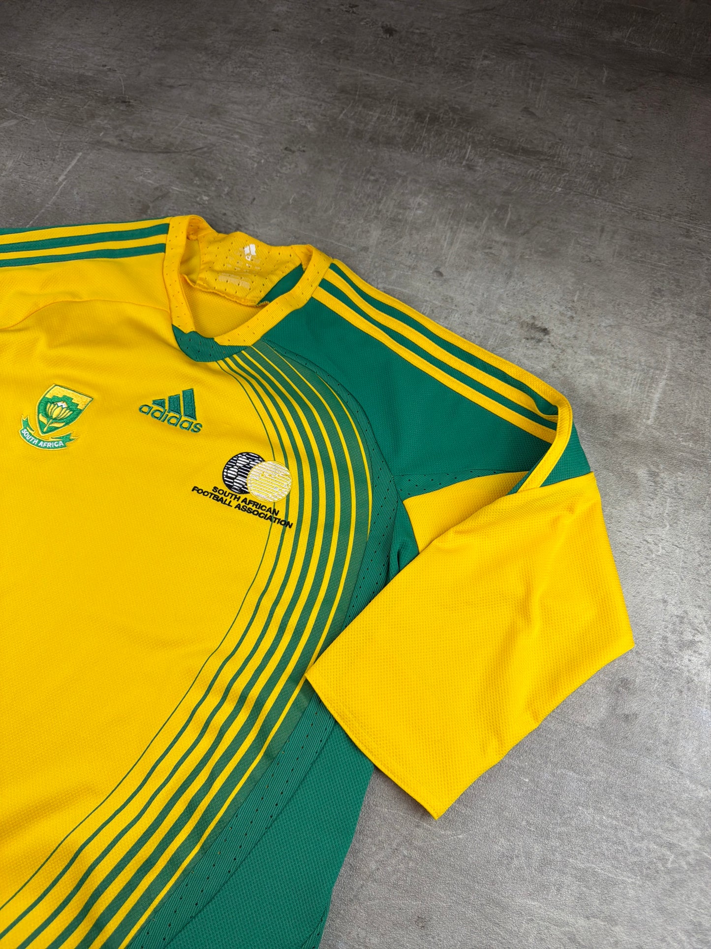 Adidas Vintage 2000s South Africa "SAFA" Football Jersey - Yellow / Green / Graphic Print