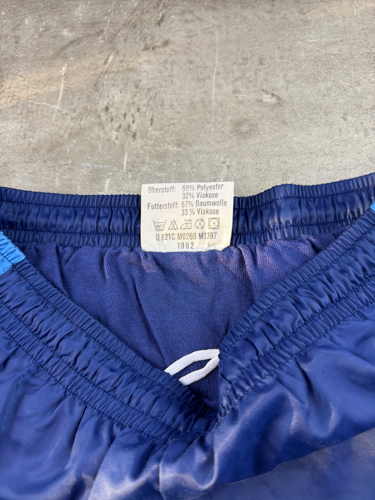 Adidas Vintage 1992 Retro Athletic Shorts – Navy Blue / Light Blue