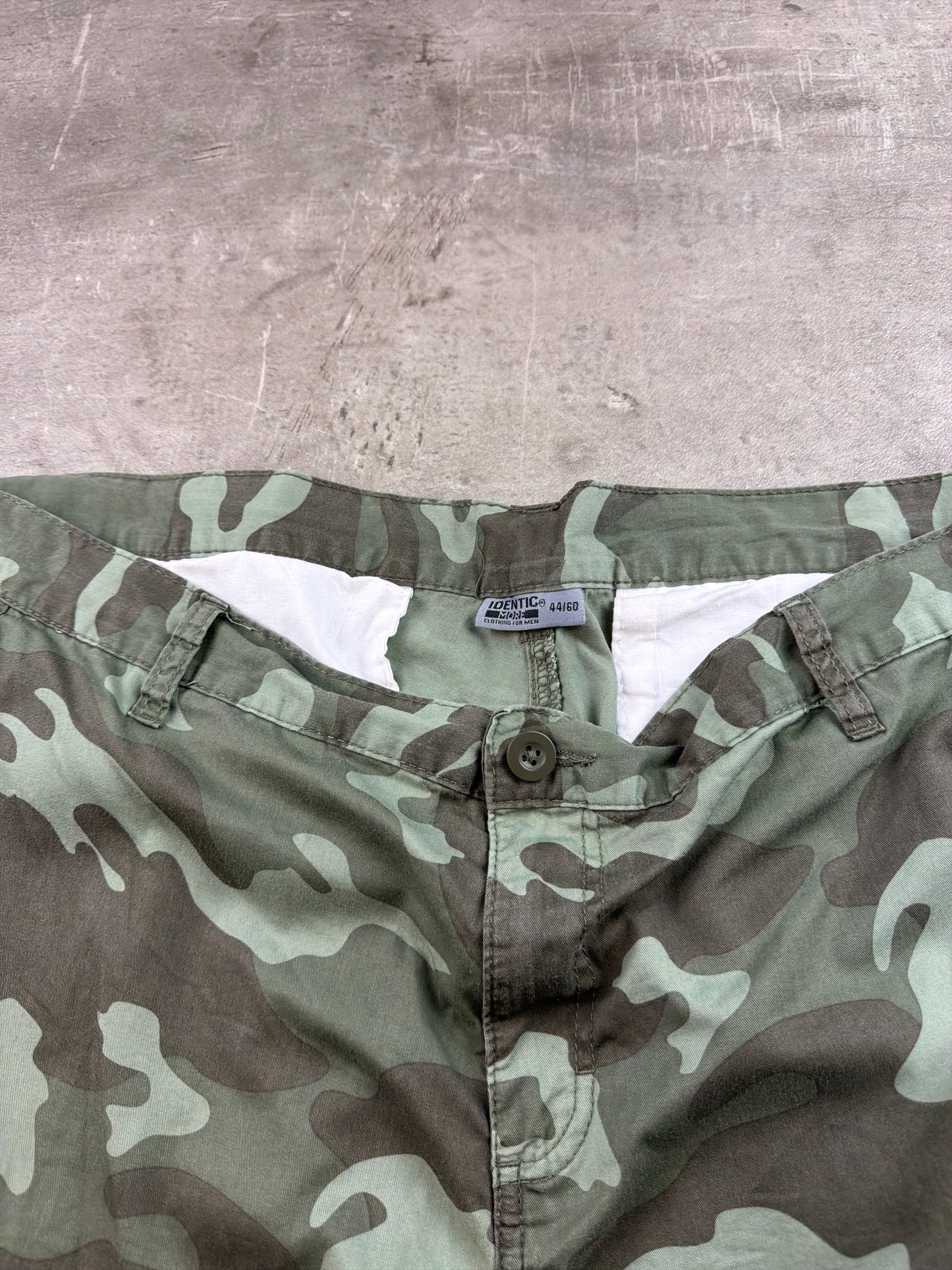 Vintage Utility Camo Cargo Shorts - Woodland Green