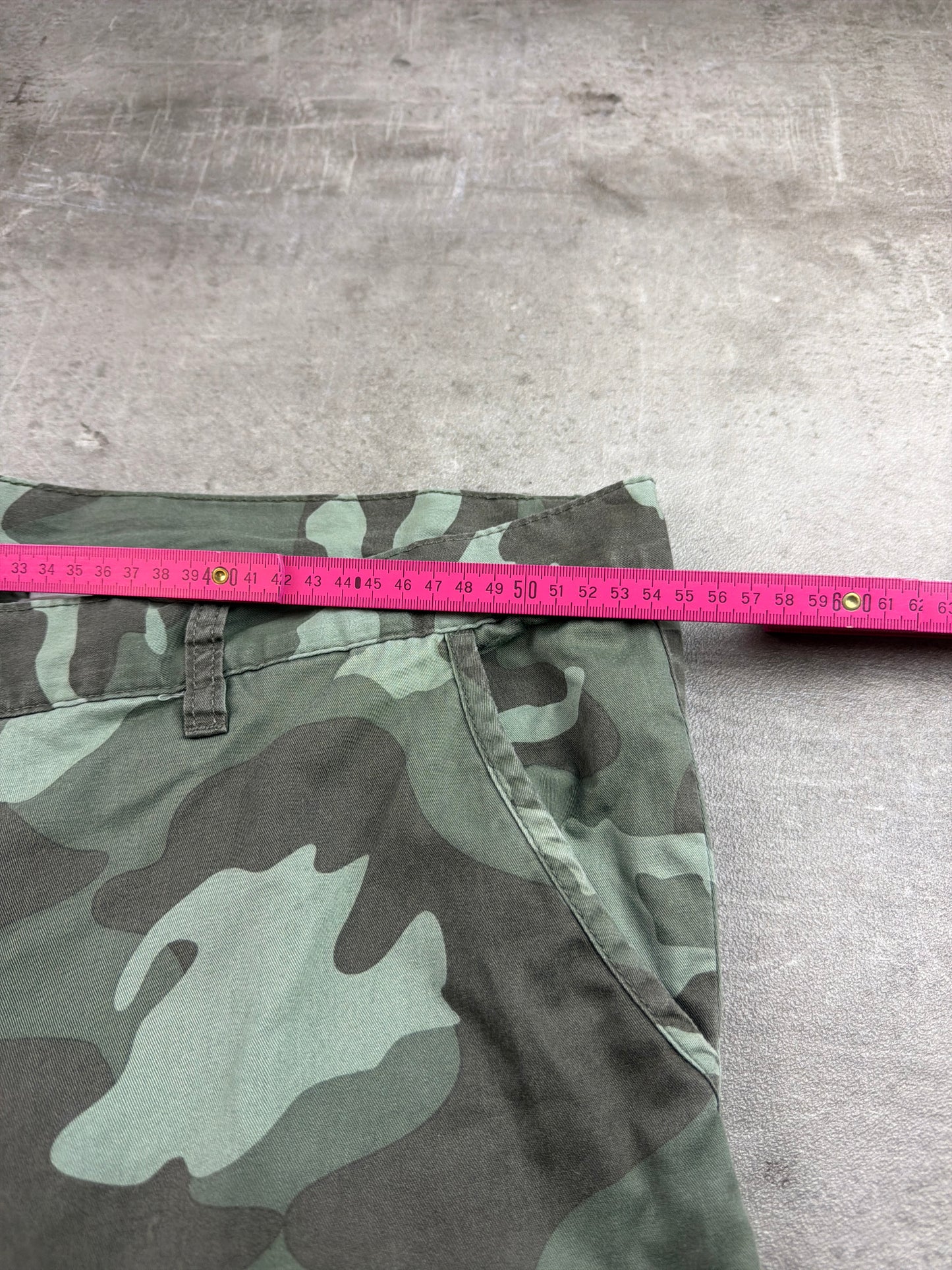 Vintage Utility Camo Cargo Shorts - Woodland Green
