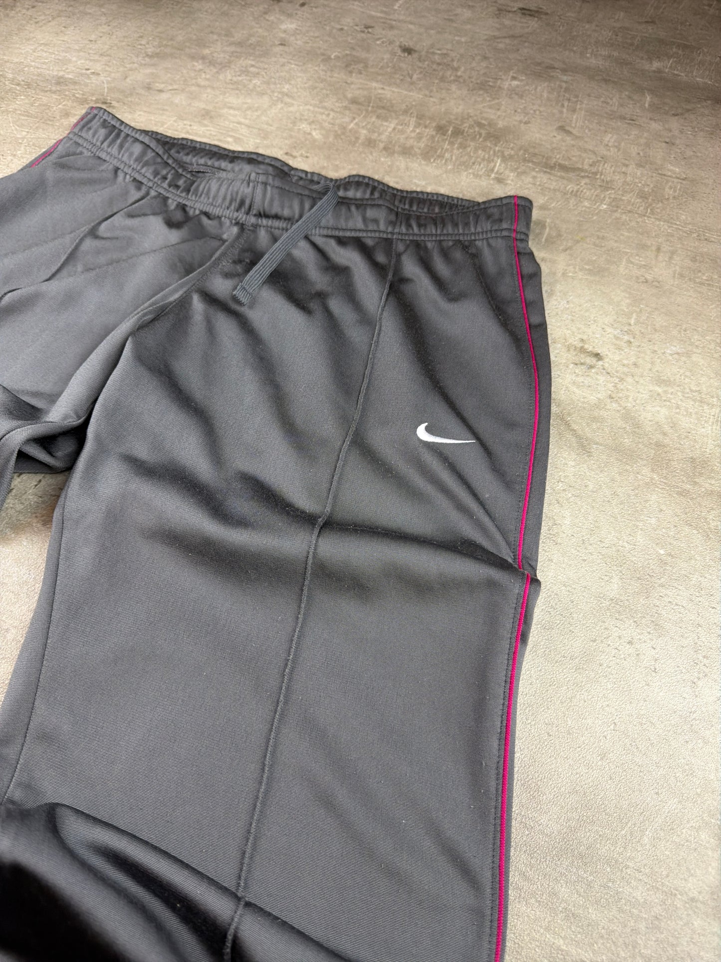 Nike Y2K Side-Piping Wide Leg Trackpants - Dark Grey / Magenta