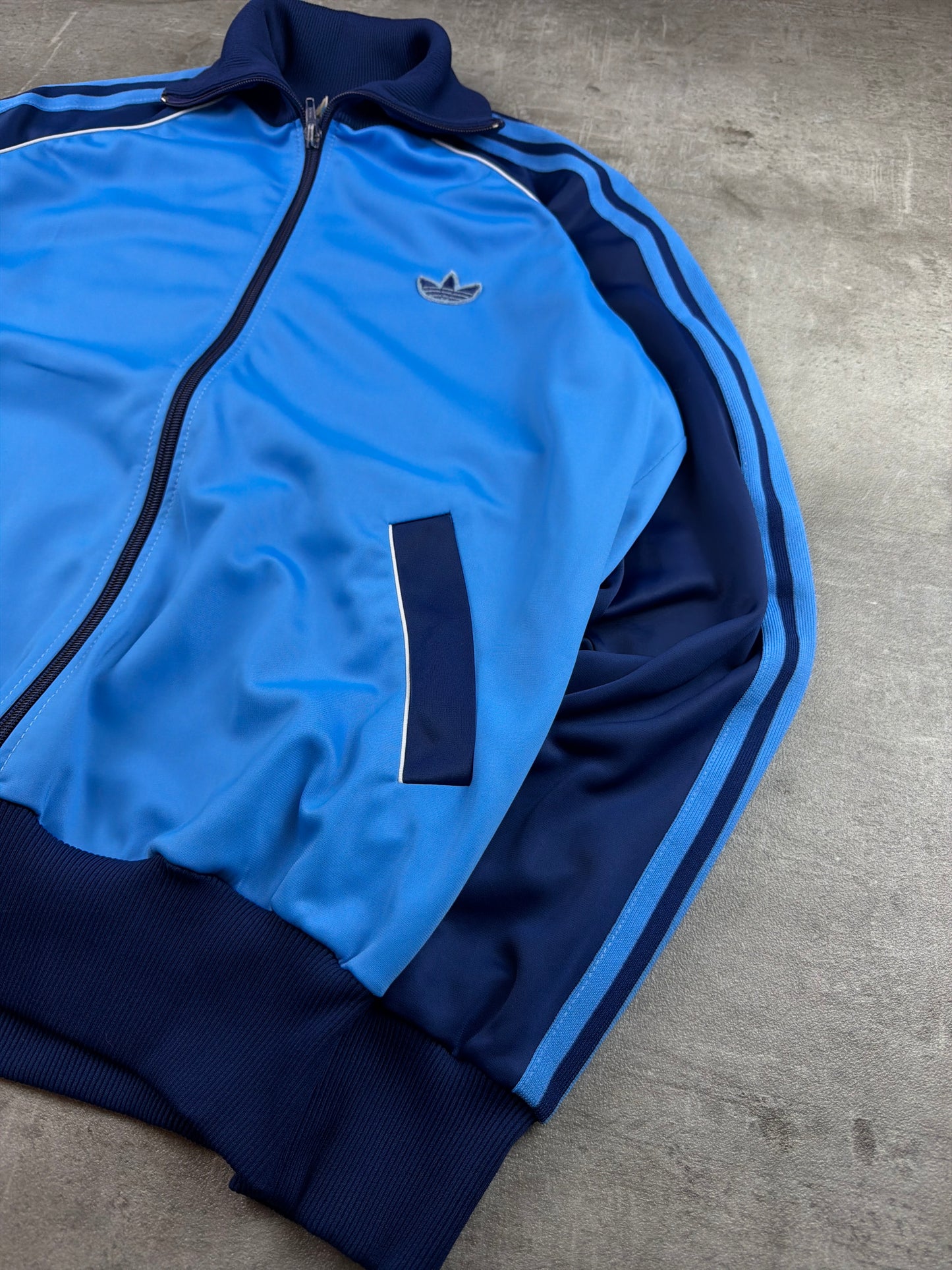Adidas Vintage High-Neck Tracktop - Light Blue / Dark Blue