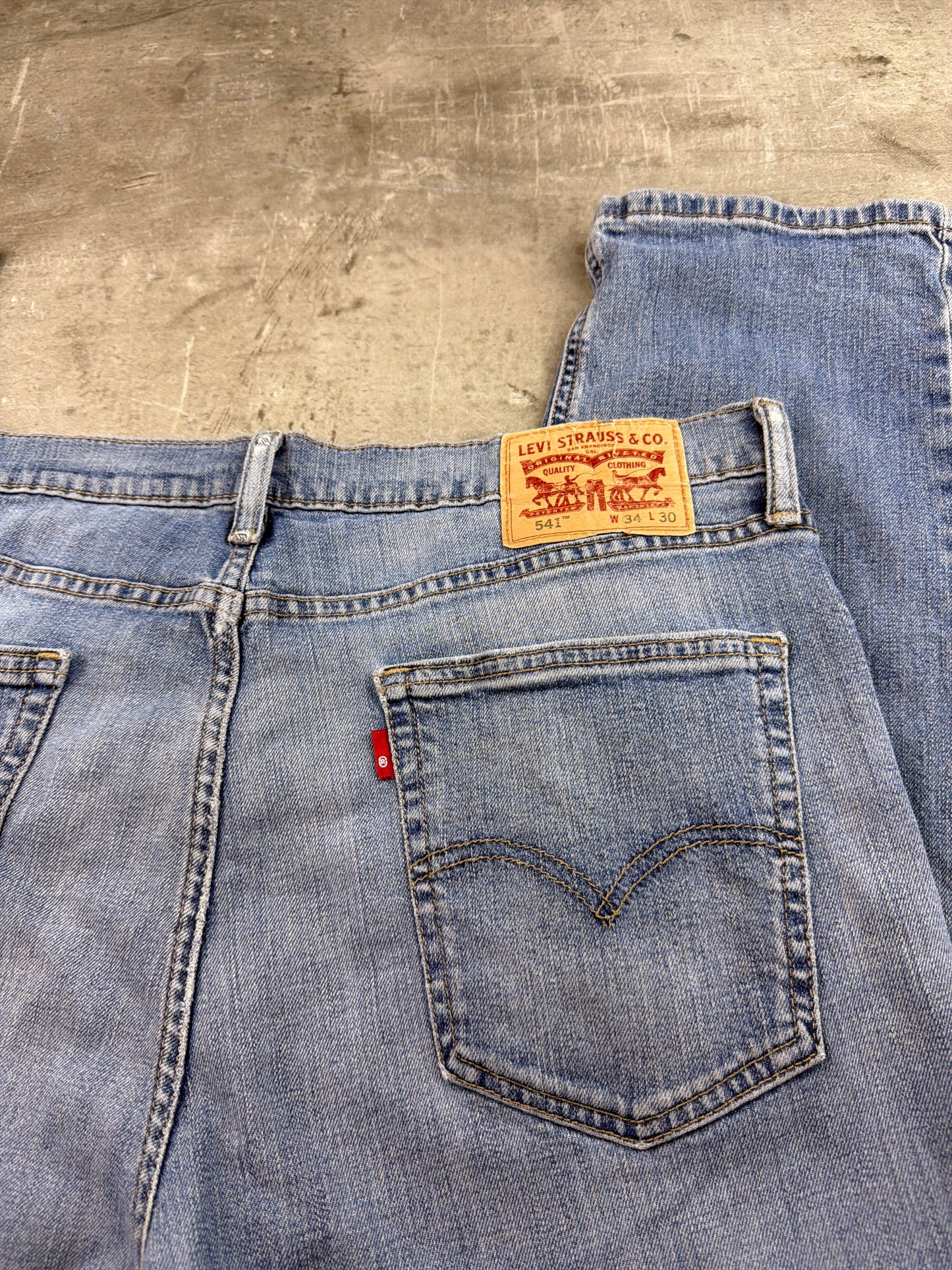 Levi's 541 Athletic Fit Denim Jeans - Light Wash Blue