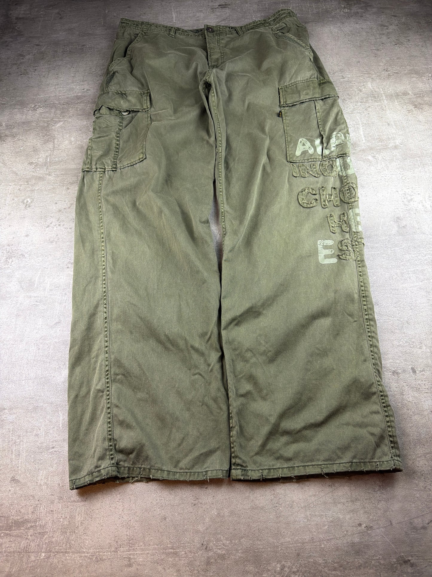Alpha Industries Vintage Wide-Leg Cargo Pants - Olive Green