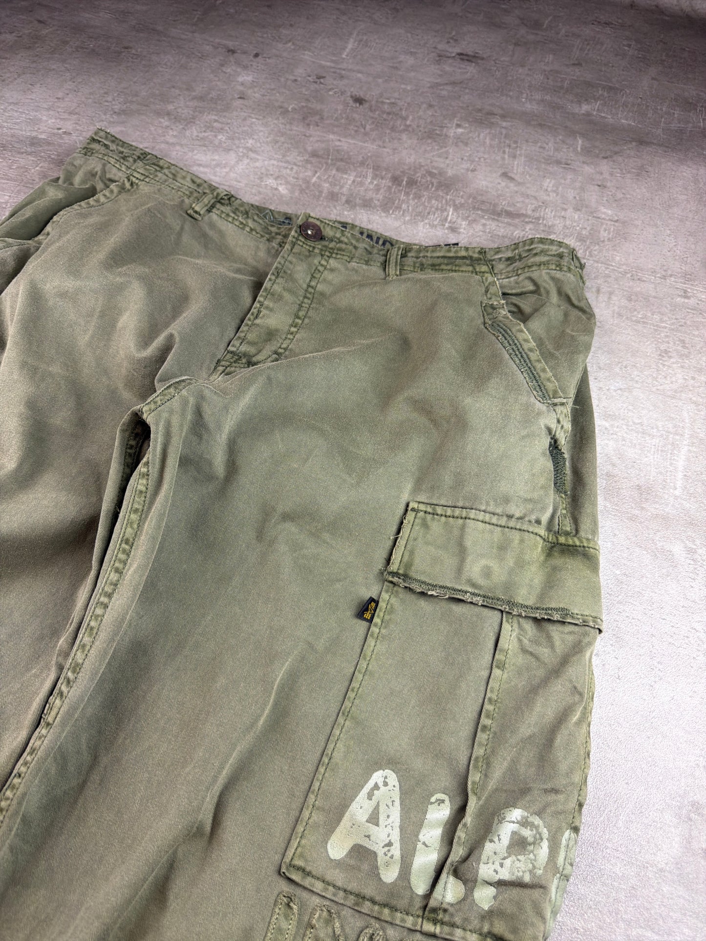 Alpha Industries Vintage Wide-Leg Cargo Pants - Olive Green
