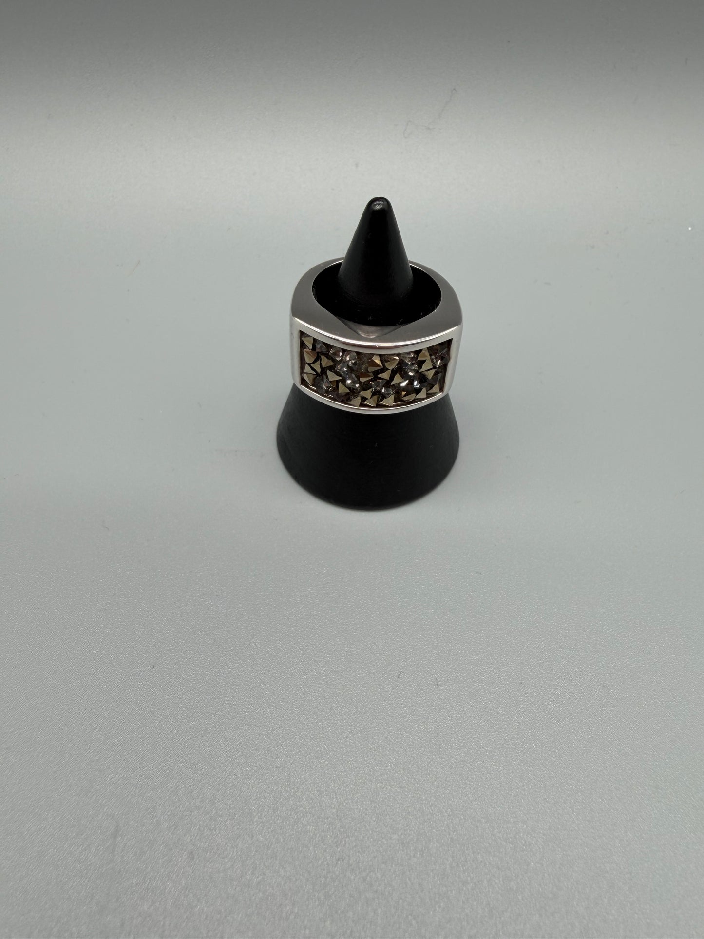 Pierre Lang Y2K Chunky Rhinestone Statement Ring – Silver / Smoked Crystal
