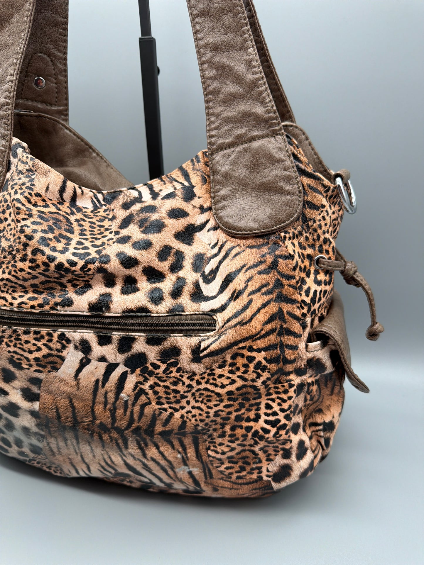 Angel Kiss Vintage Y2K Chunky "Safari Chic" Hobo Shoulder Bag - Animal Leopard Tiger Print