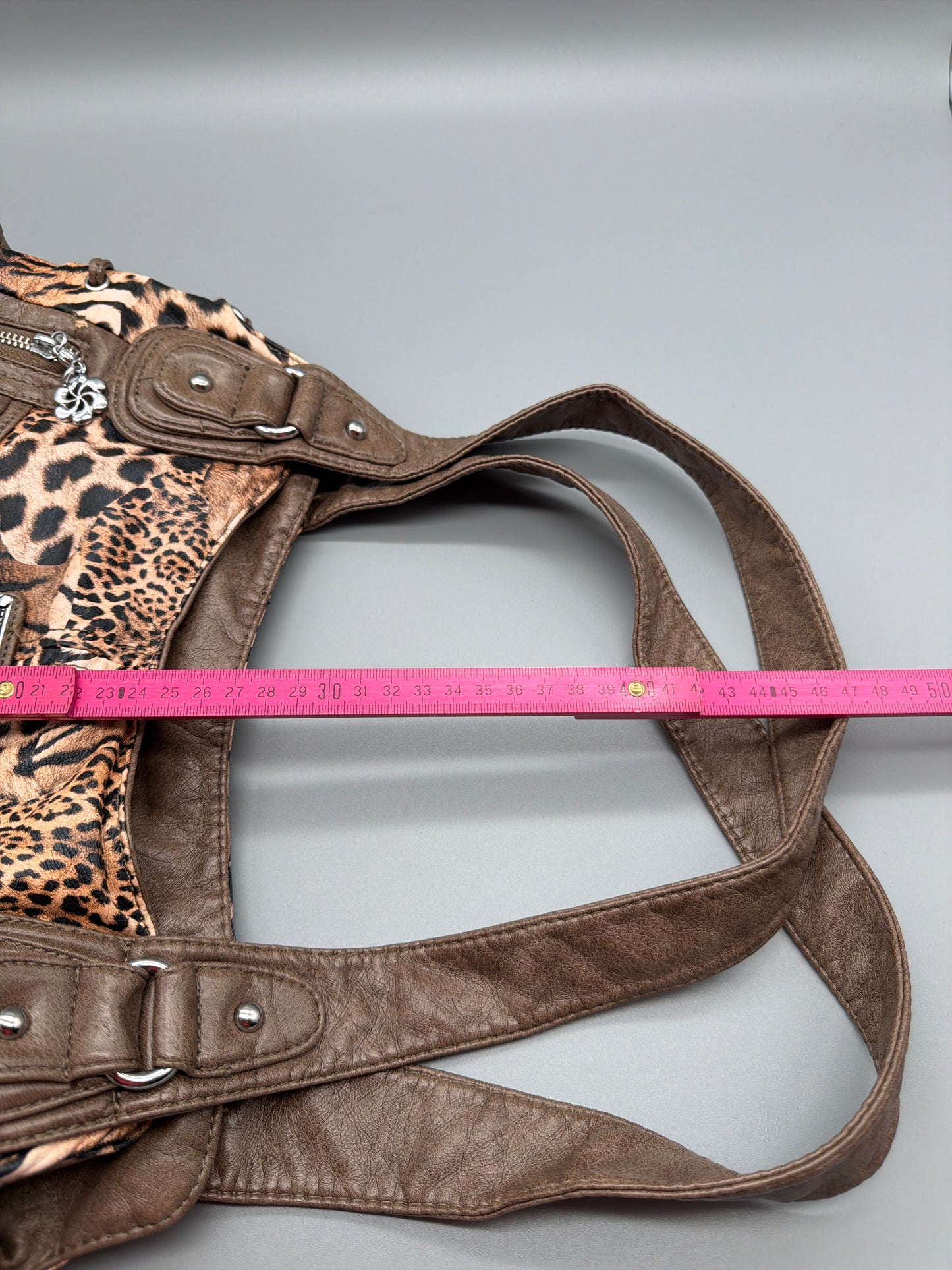 Angel Kiss Vintage Y2K Chunky "Safari Chic" Hobo Shoulder Bag - Animal Leopard Tiger Print