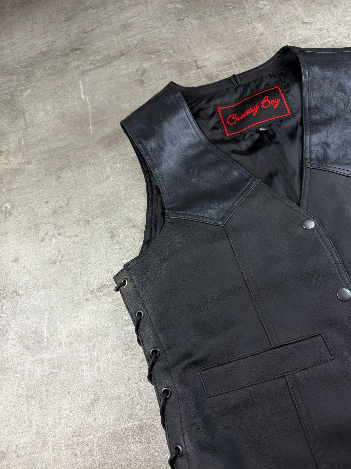 Creasy Boy Vintage Biker Lace-Up Leather Vest - All Black / Western Embossed