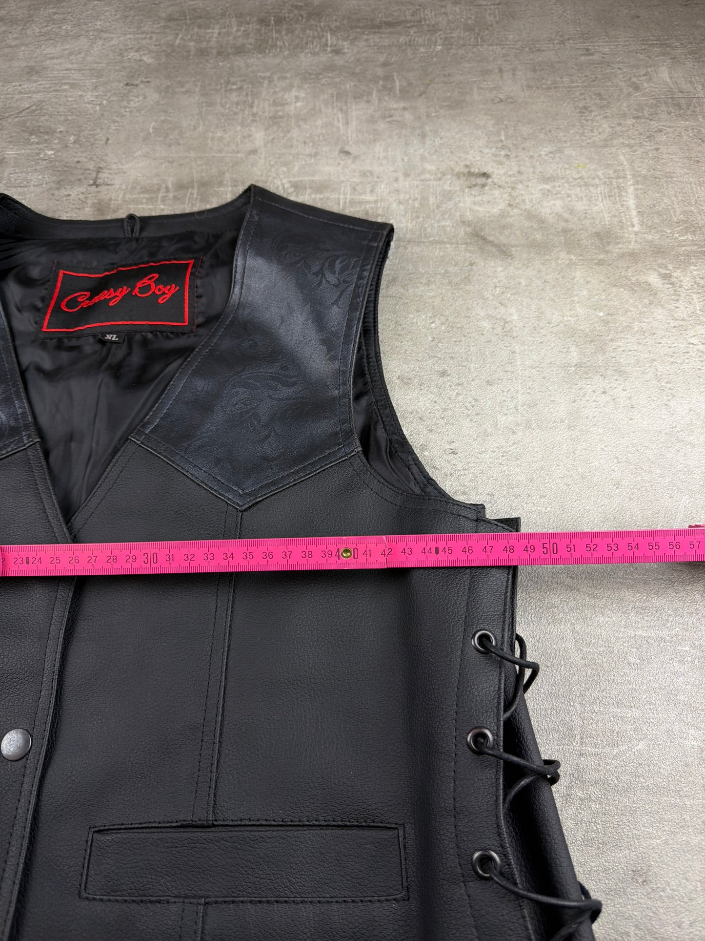 Creasy Boy Vintage Biker Lace-Up Leather Vest - All Black / Western Embossed