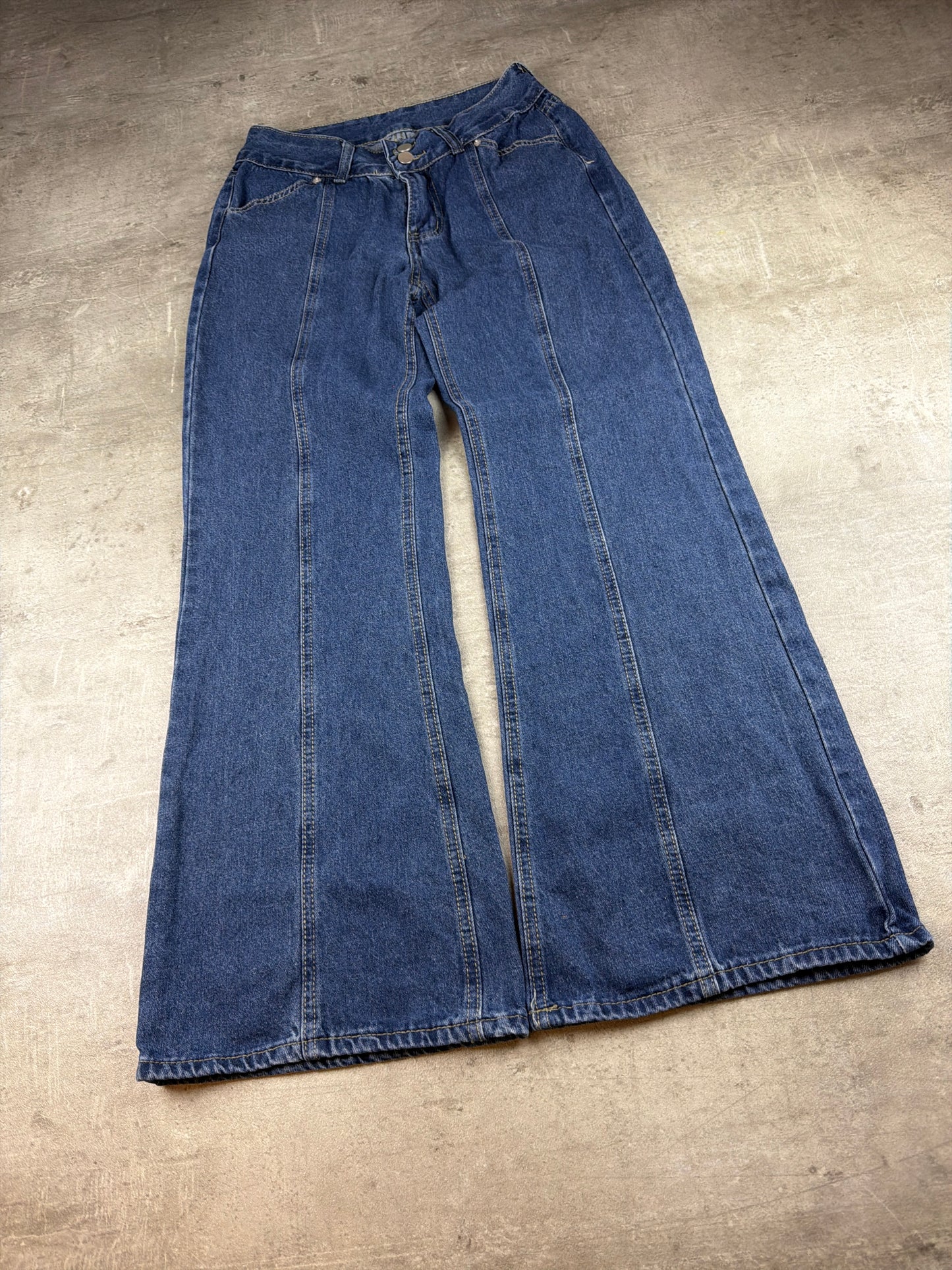 Vintage Y2K Flared Seam Wide Leg Jeans - Medium Blue Wash