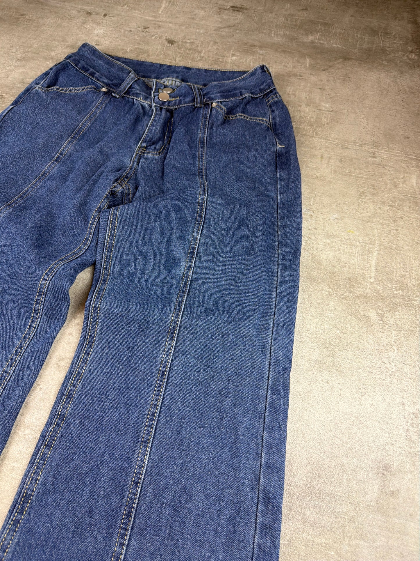 Vintage Y2K Flared Seam Wide Leg Jeans - Medium Blue Wash