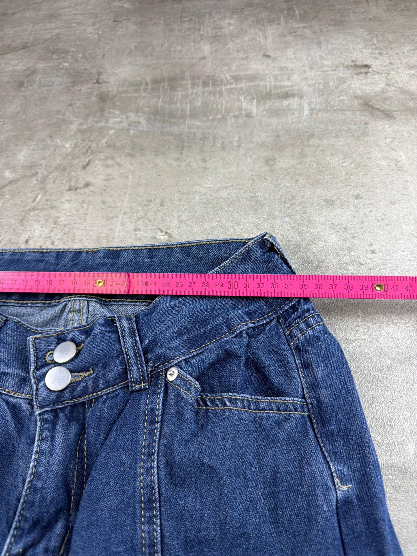 Vintage Y2K Flared Seam Wide Leg Jeans - Medium Blue Wash