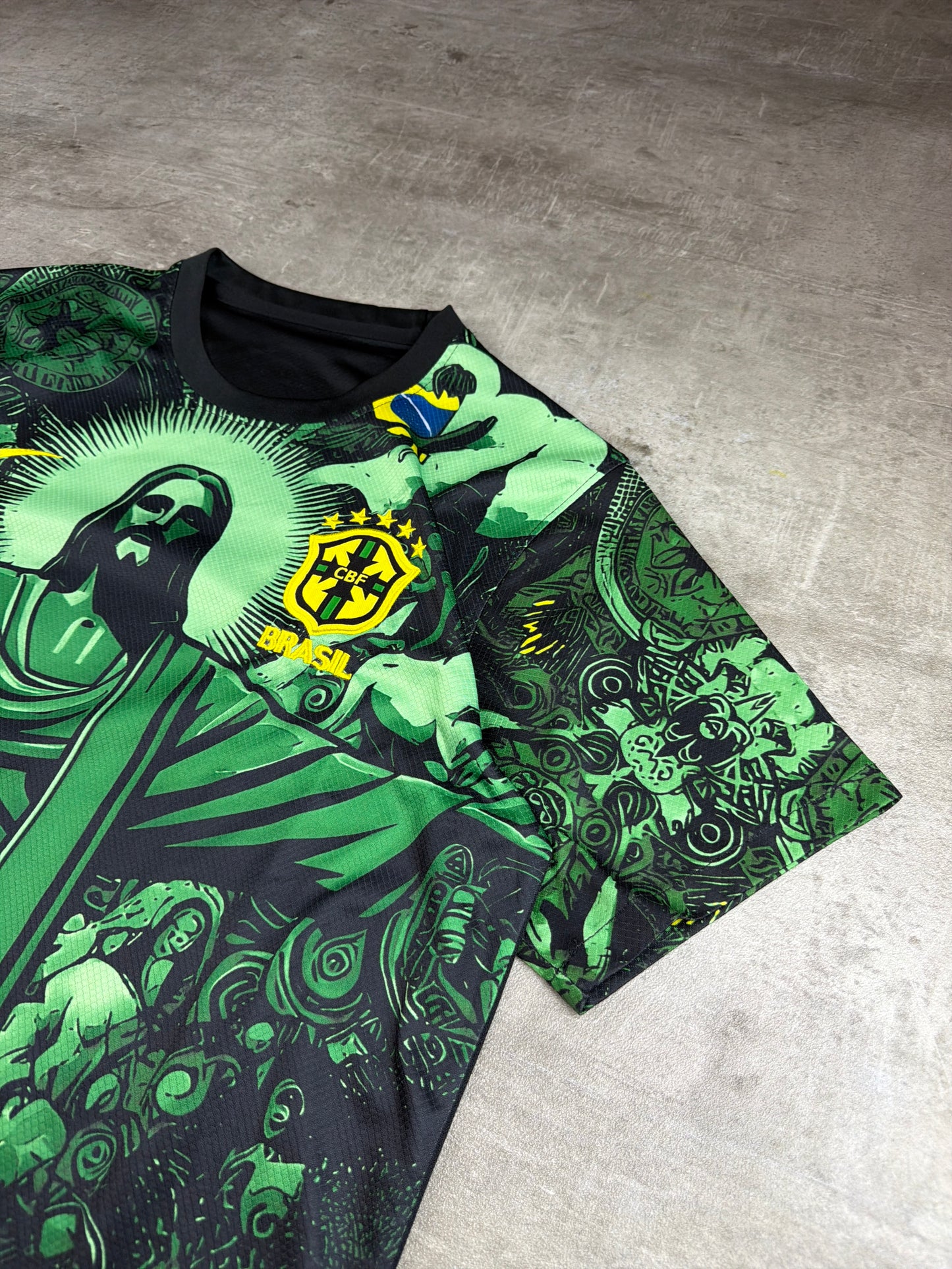 Nike Brazil "Cristo Redentor" Vini Jr. Fantasy Trikot – Neon Green Graphic Print