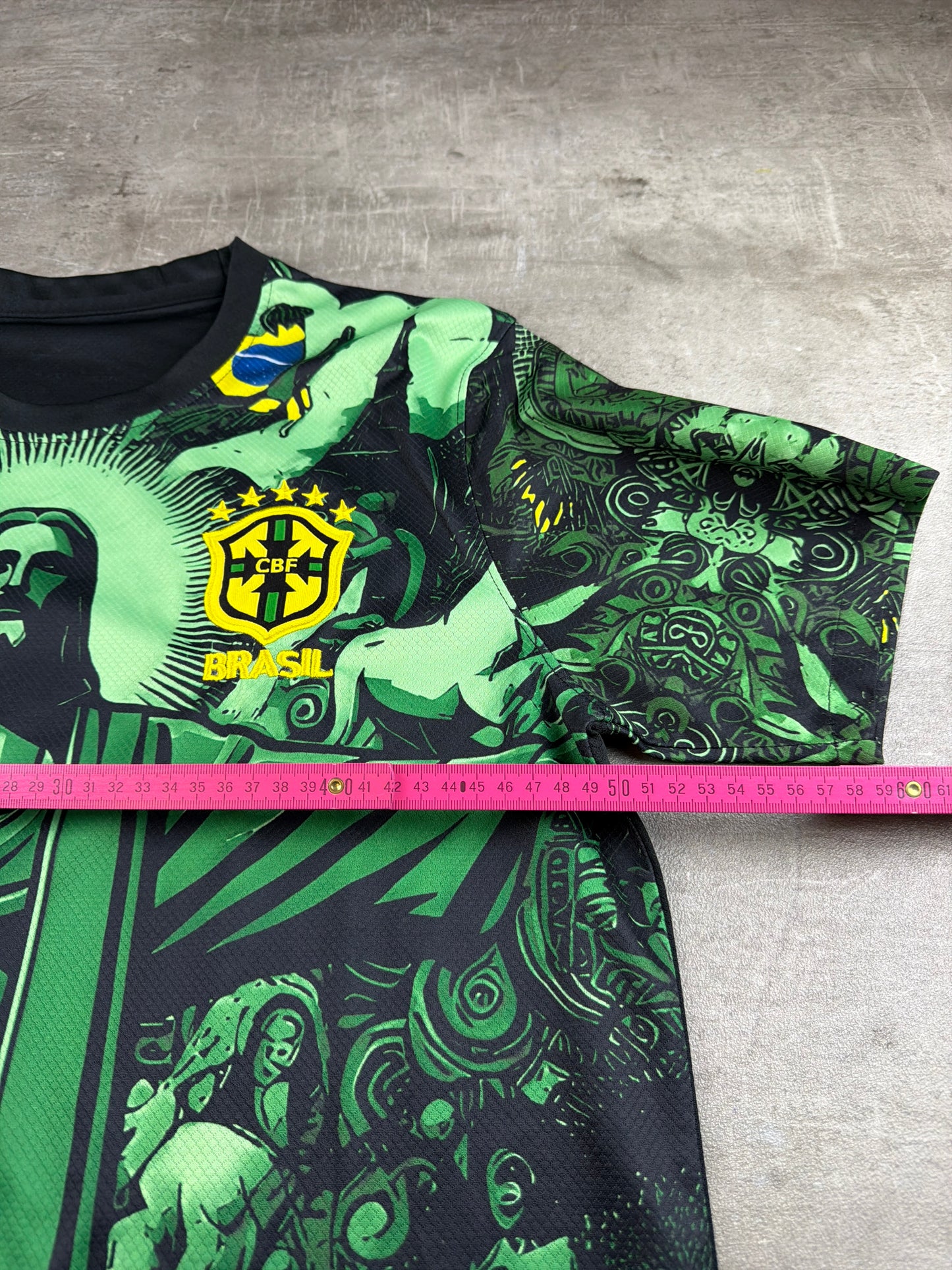 Nike Brazil "Cristo Redentor" Vini Jr. Fantasy Trikot – Neon Green Graphic Print