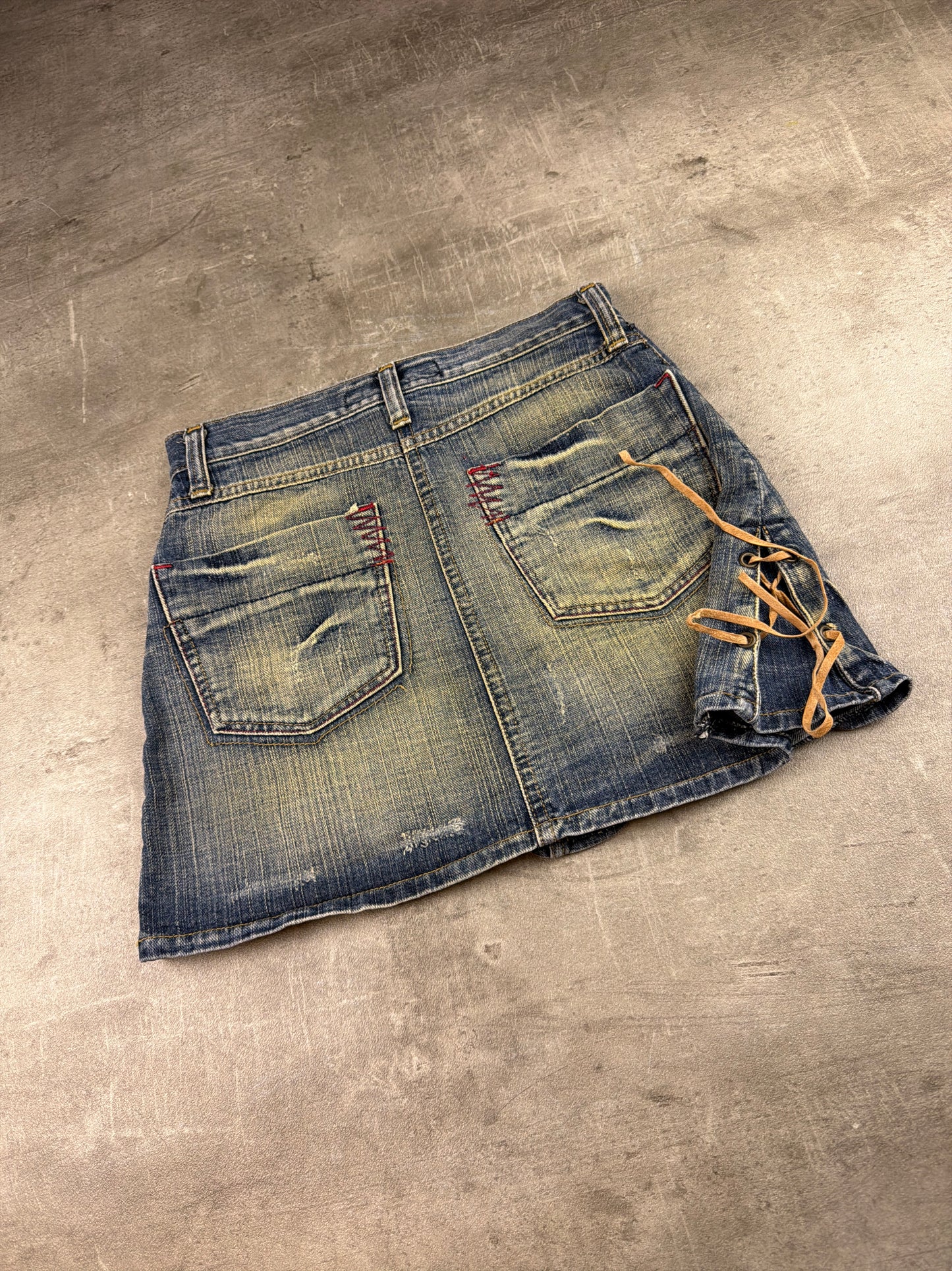 Sissy Missy "Can I Kiss You?" Lace-Up Denim Mini Skirt – Sand Wash / Y2K Distressed