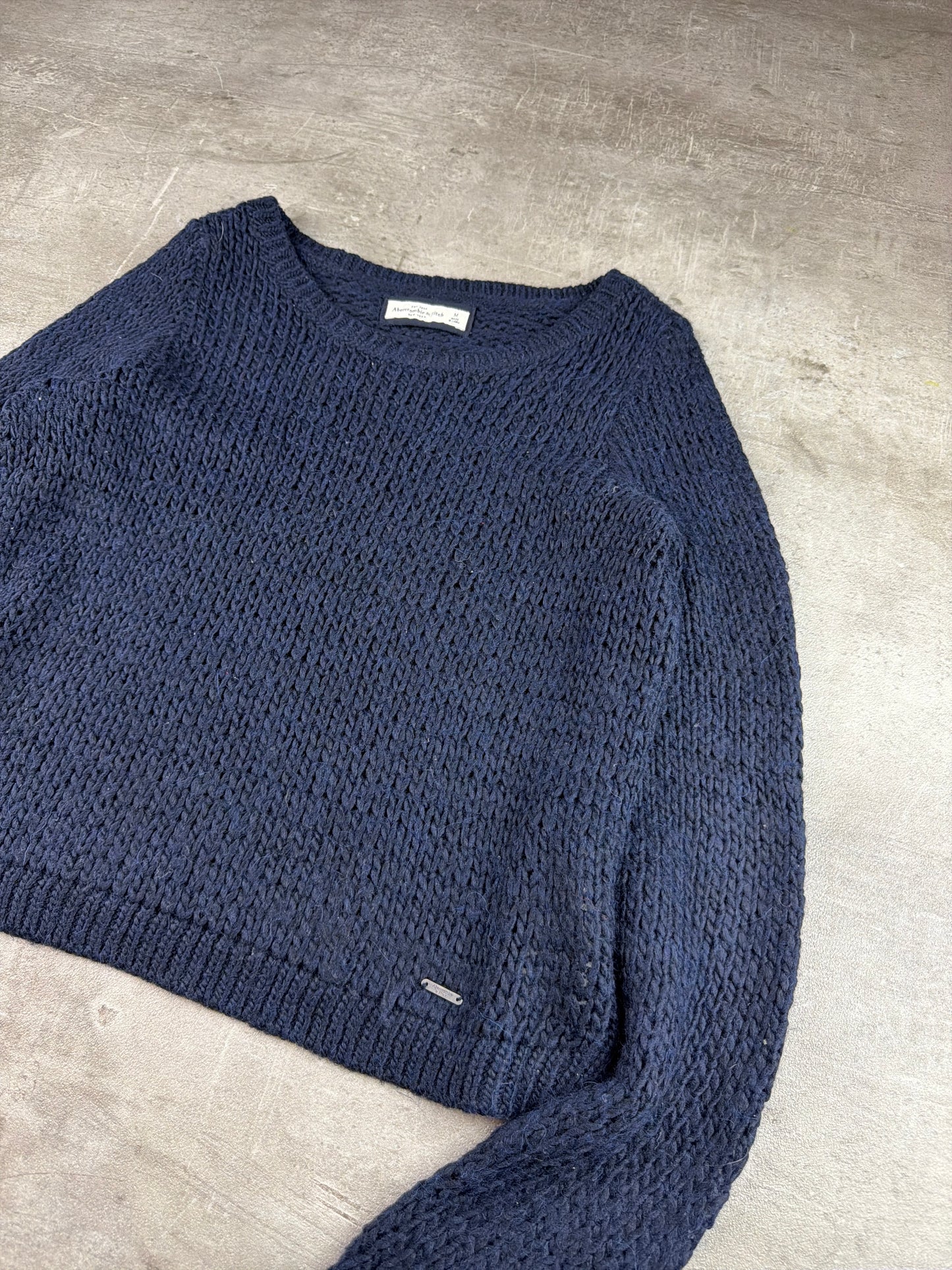 Abercrombie & Fitch Y2K Chunky Knit Cropped Sweater - Navy Blue / Grunge Coquette