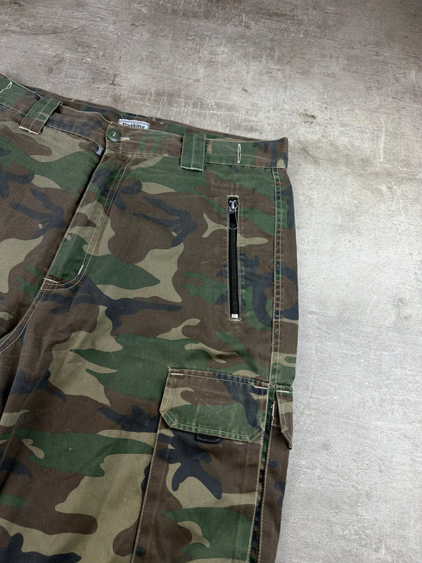 Trekking Basics Tactical Utility Multi-Pocket Cargo Shorts – Woodland Camo