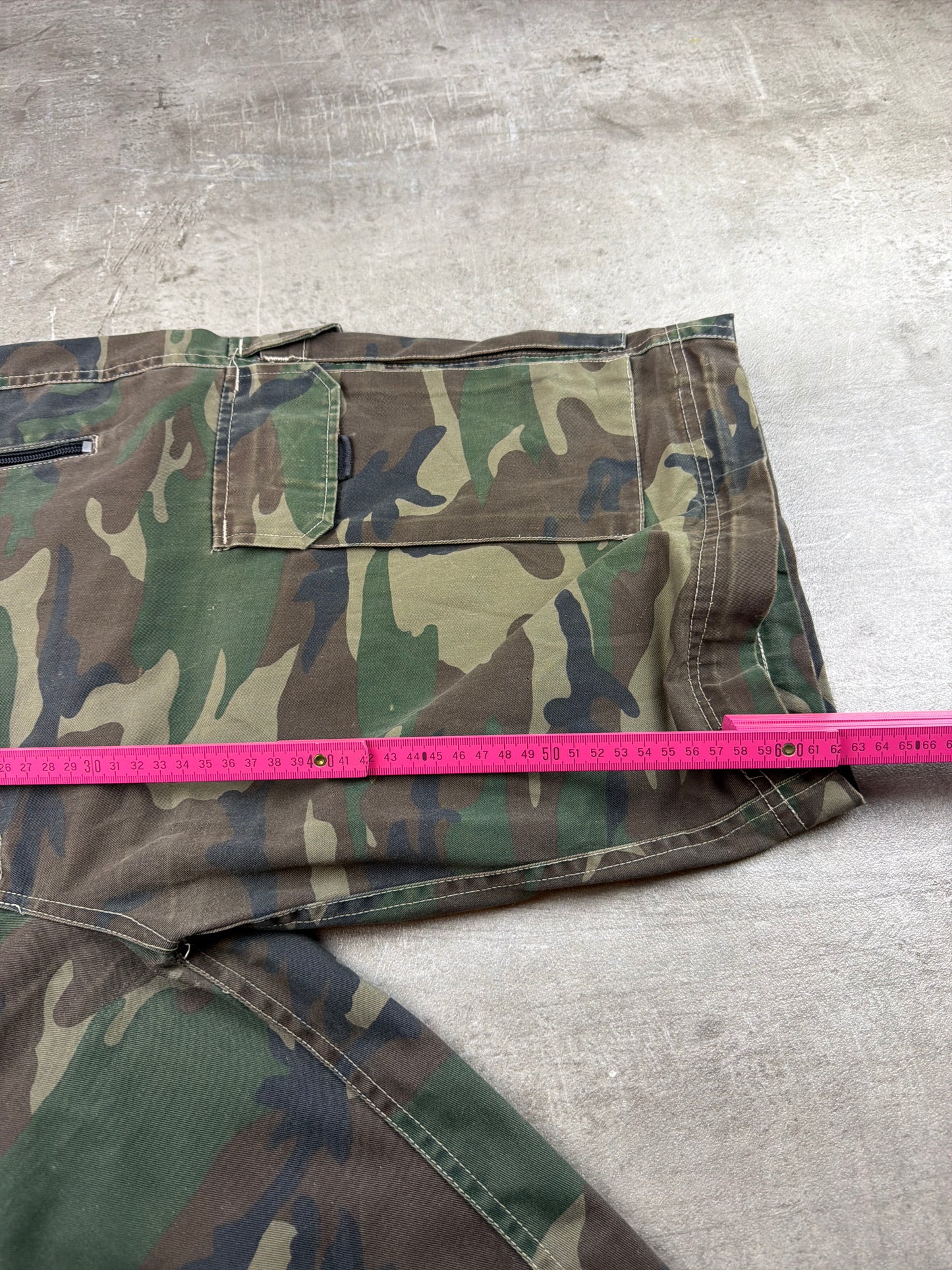 Trekking Basics Tactical Utility Multi-Pocket Cargo Shorts – Woodland Camo