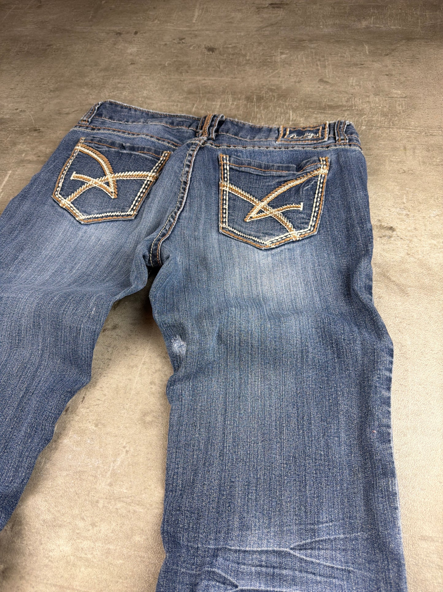 Amethyst Y2K Aesthetic Embroidered Flare Denim Jeans – Washed Blue / Low Waist