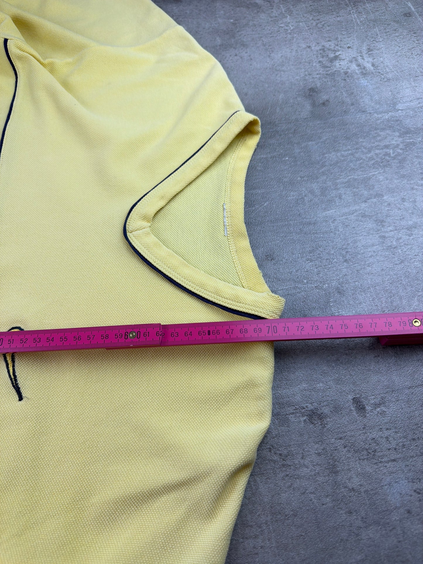 Nike Sportswear "V-Neck" Jersey Tee - Pastel Yellow