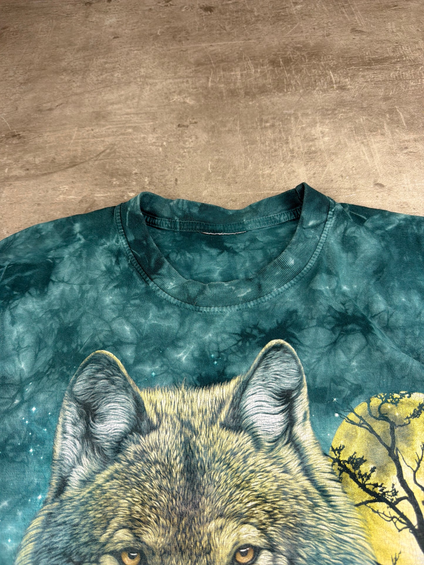 Vintage "Wolfpack Moonlight" Graphic Tee – Green Tie-Dye Y2K Acid Wash