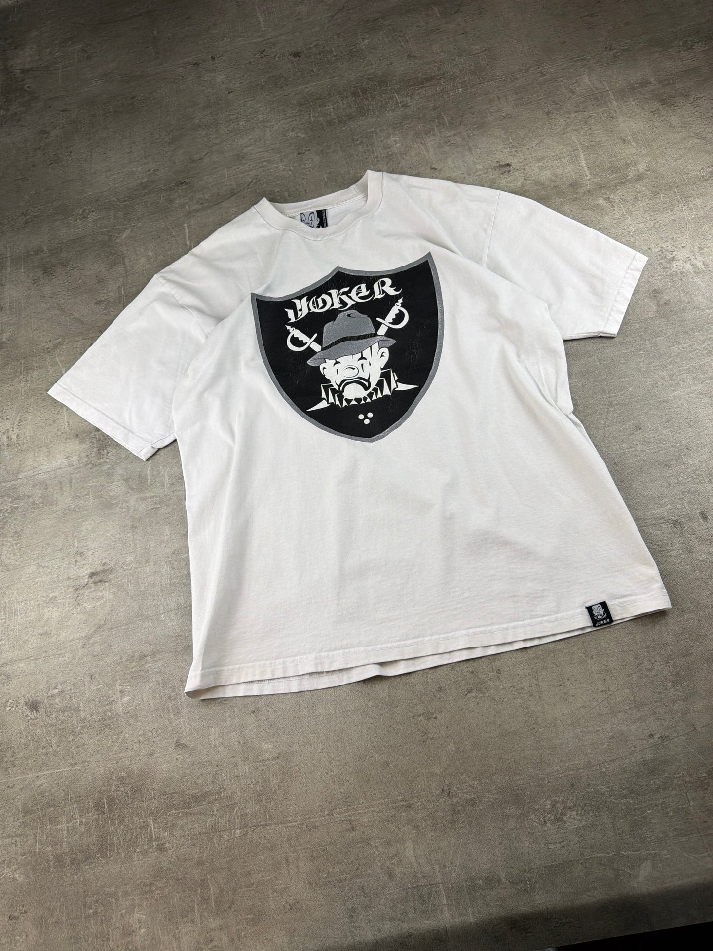 Joker Brand Vintage 00s "Raiders Crest" Graphic T-Shirt - Off-White / Monochrome Chicano Streetwear