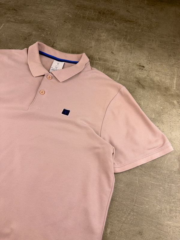 Nike Court RF Roger Federer "Particle Rose" Tennis Polo Shirt - Dusty Pink / Blokecore Tennis Archive