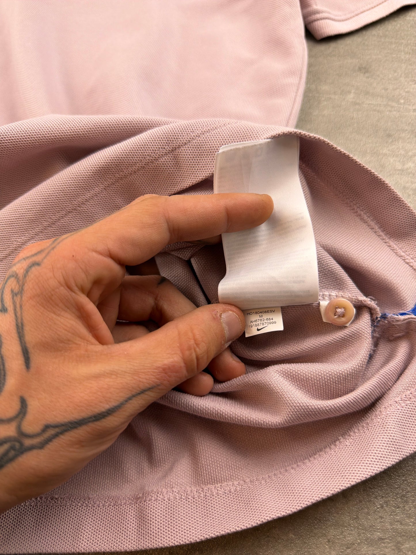 Nike Court RF Roger Federer "Particle Rose" Tennis Polo Shirt - Dusty Pink / Blokecore Tennis Archive