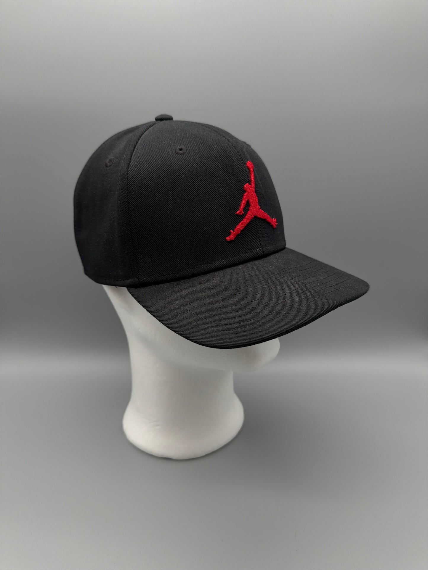Nike Air Jordan Jumpman Snapback Cap - Black / Red