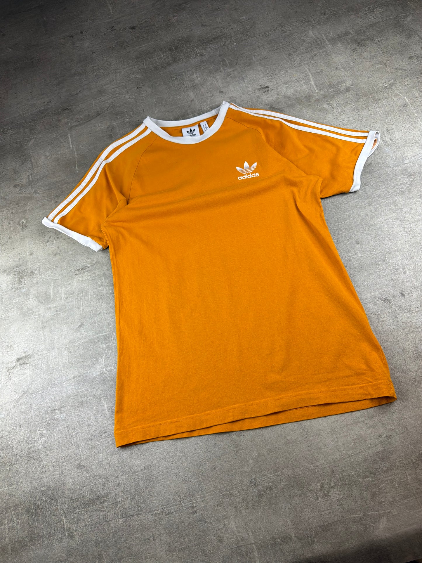 Adidas Originals 3-Stripes Retro Ringer Tee – Mustard Yellow / Blokecore Y2K