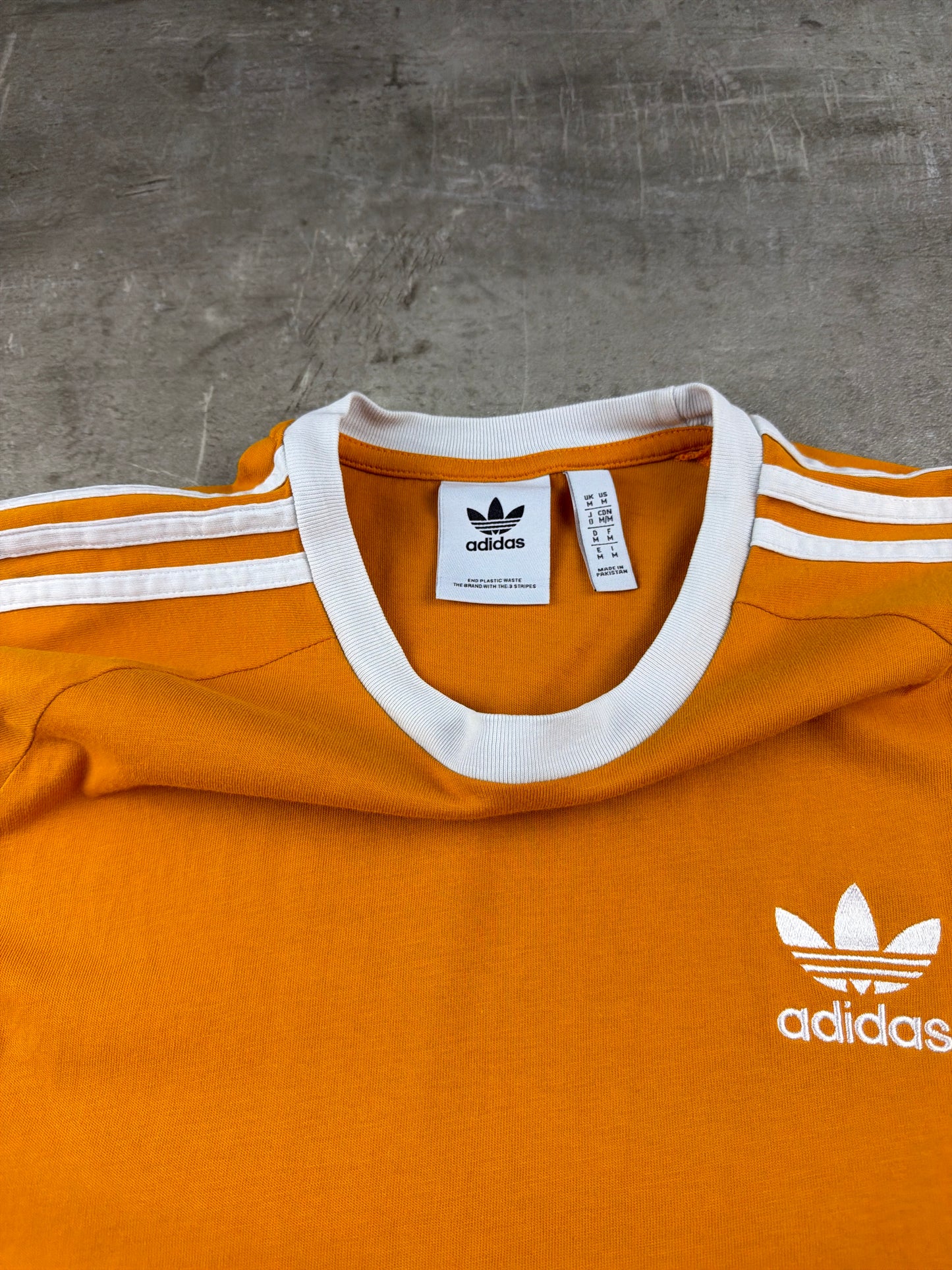 Adidas Originals 3-Stripes Retro Ringer Tee – Mustard Yellow / Blokecore Y2K