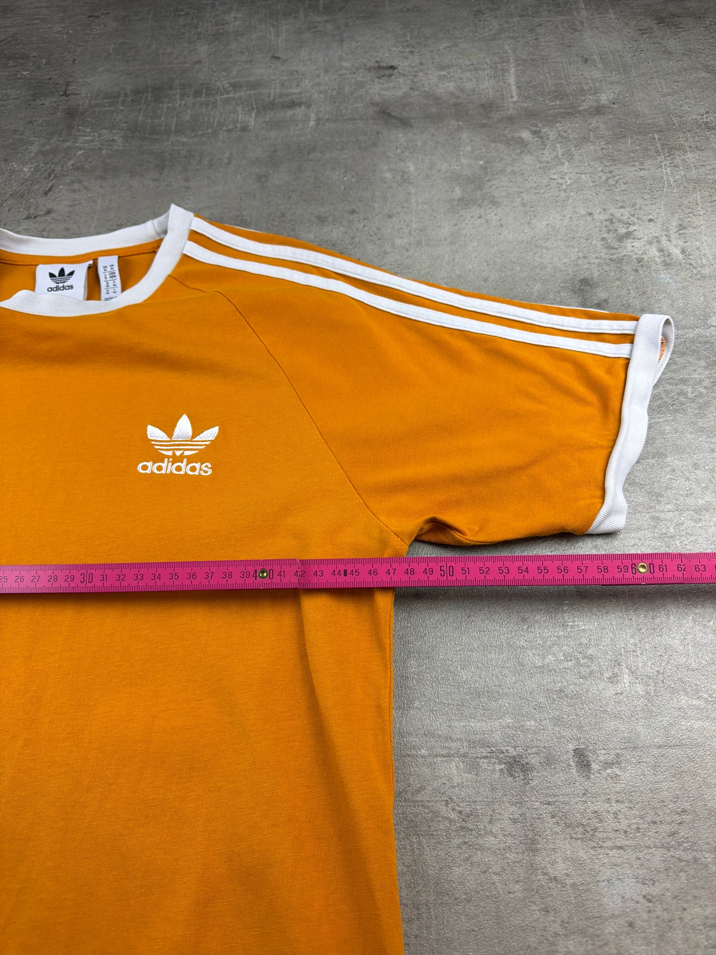 Adidas Originals 3-Stripes Retro Ringer Tee – Mustard Yellow / Blokecore Y2K