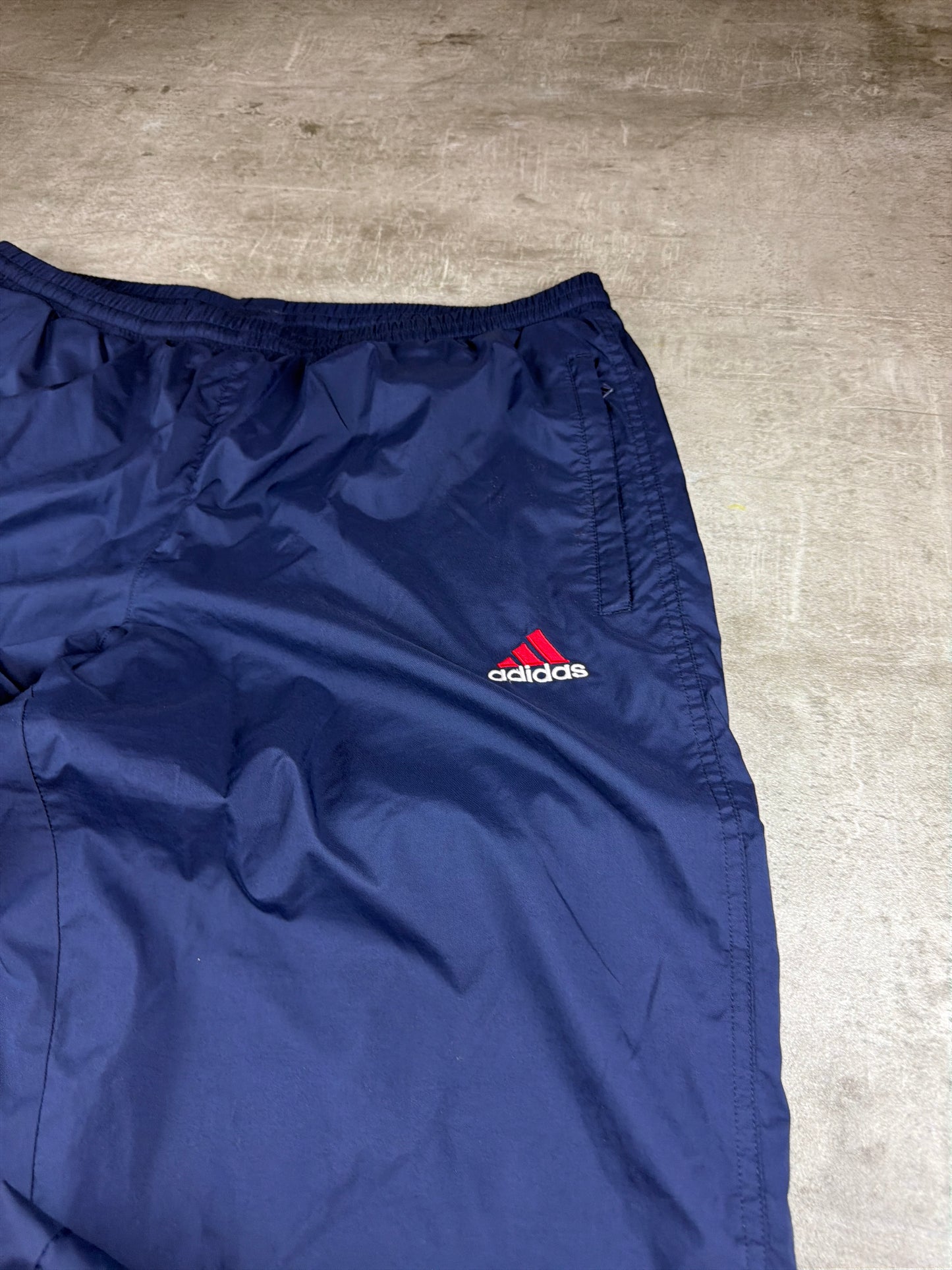 Vintage Adidas 00s Baggy Nylon Trackpants – Dark Navy / Red-White Stripes