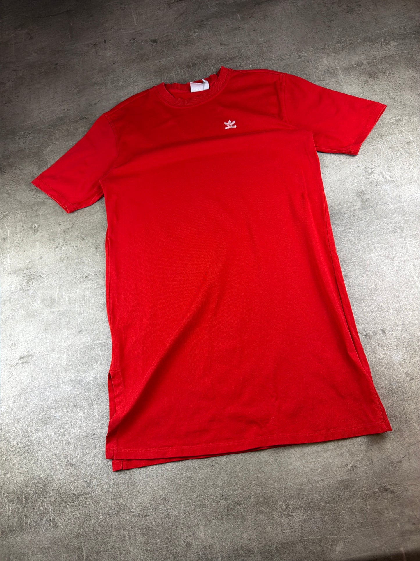 Adidas Originals Trefoil Backprint Slit T-Shirt Dress – Sporty Red Y2K