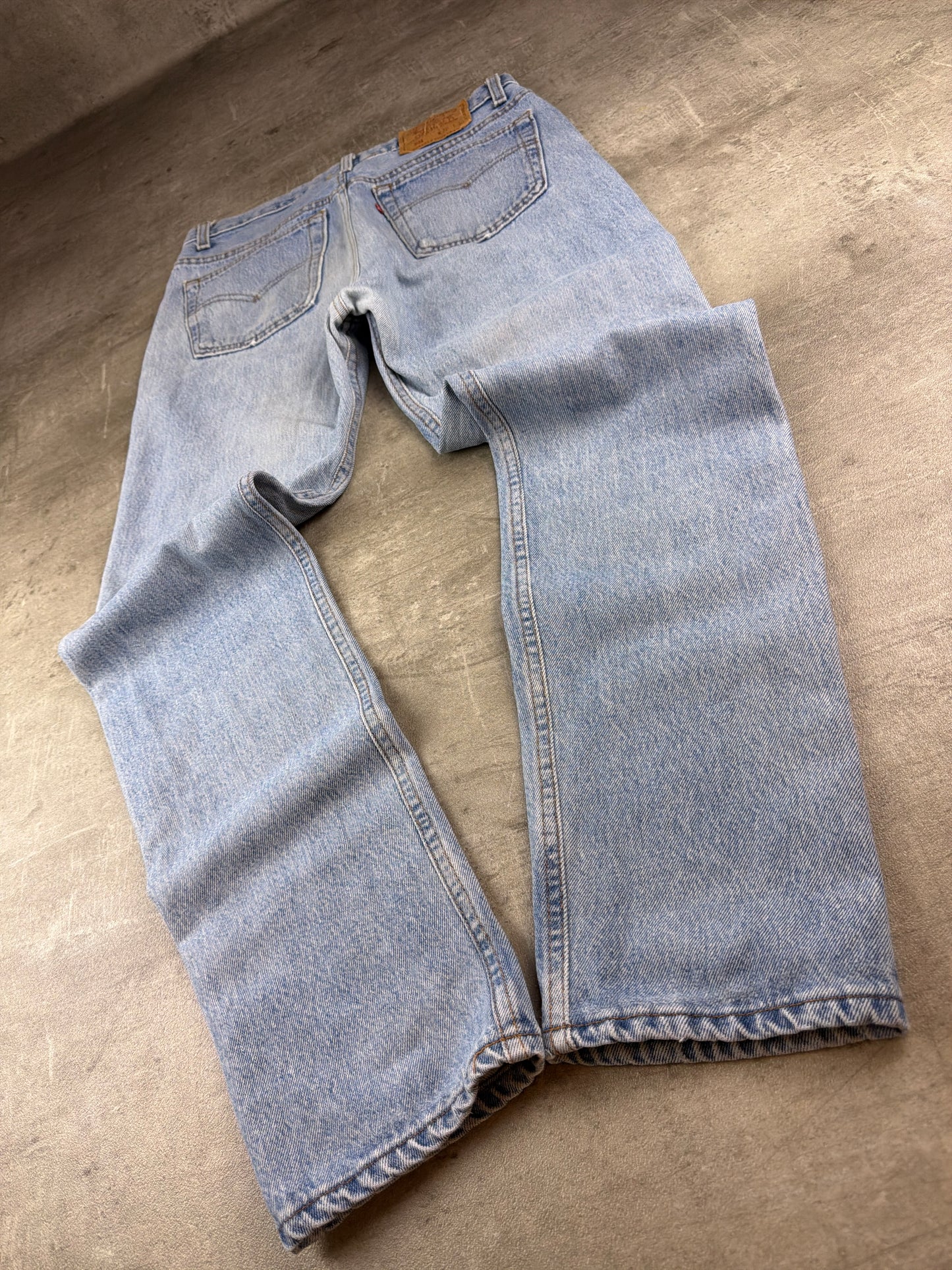 Levi's 501 Straight Leg Denim Jeans - Light Blue Wash